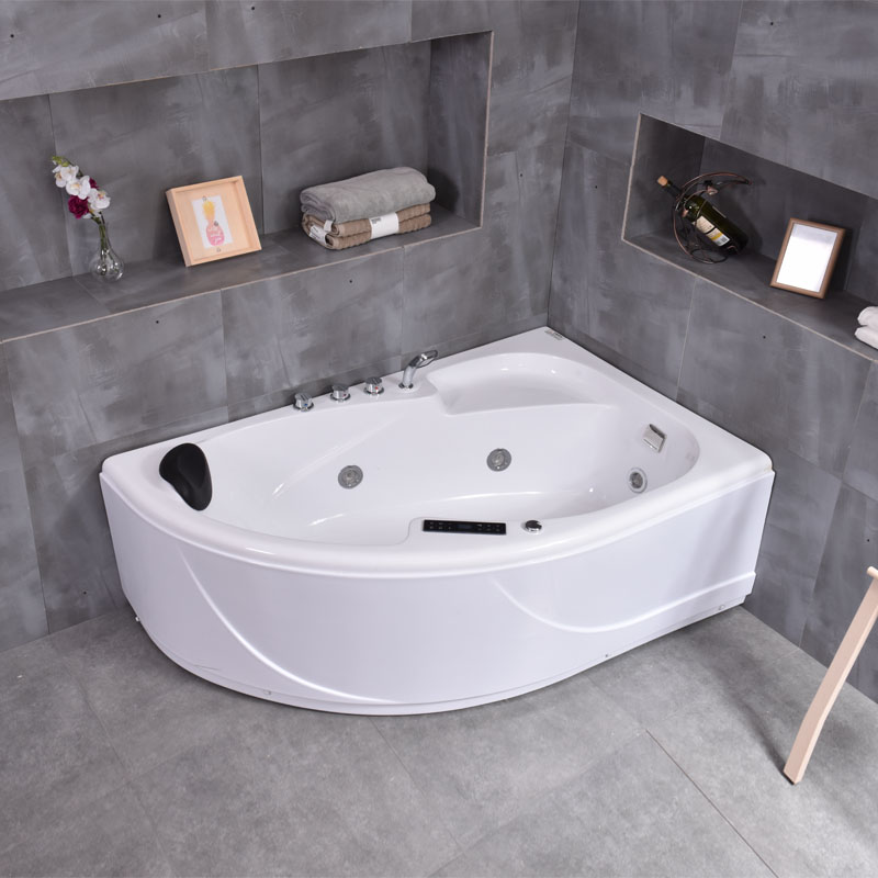 jacuzzi bathtub