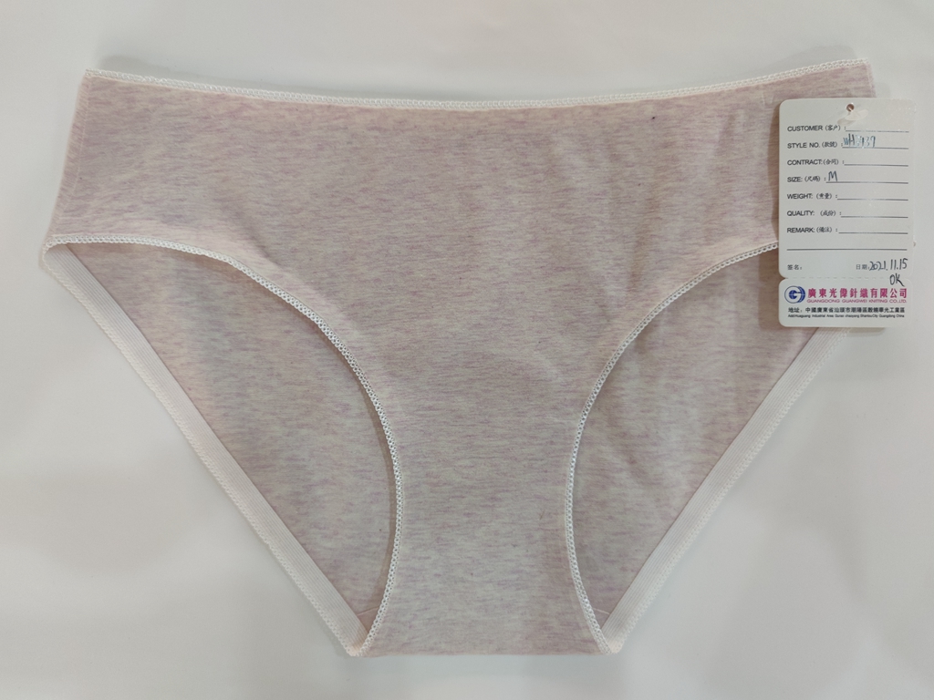 Women's traceless briefs
