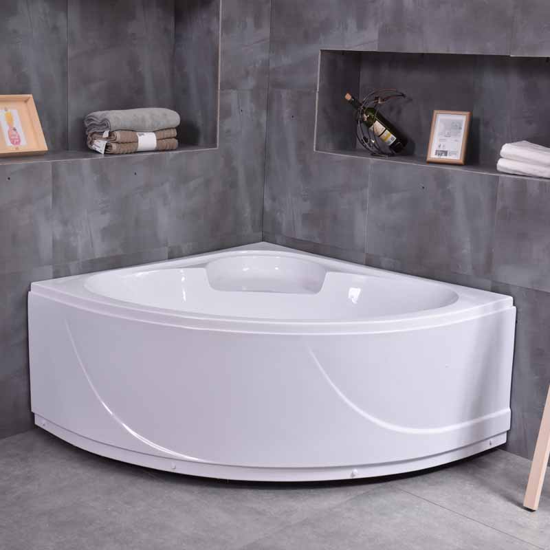 corner bathtub