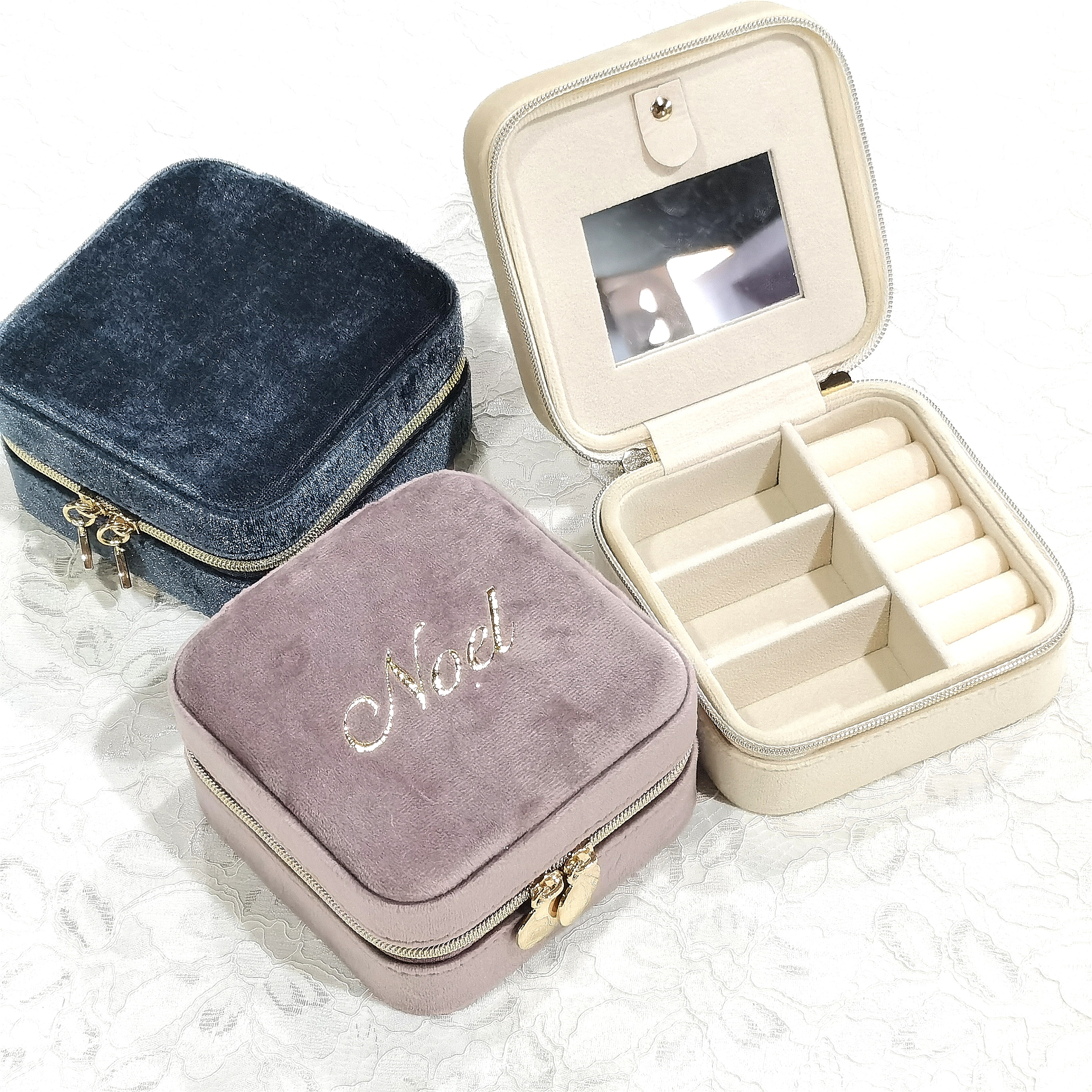 Velvet jewelry box