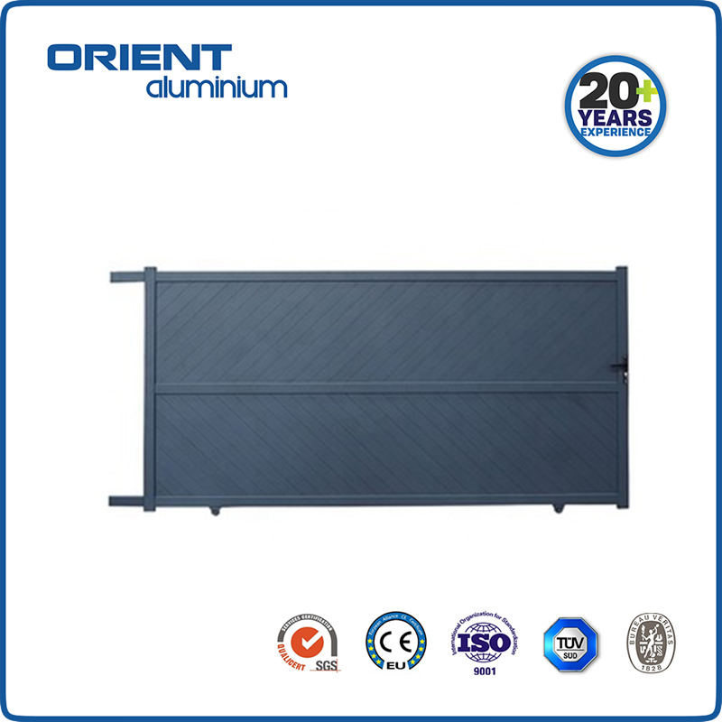 Motorized aluminium sliding gate with all accessories