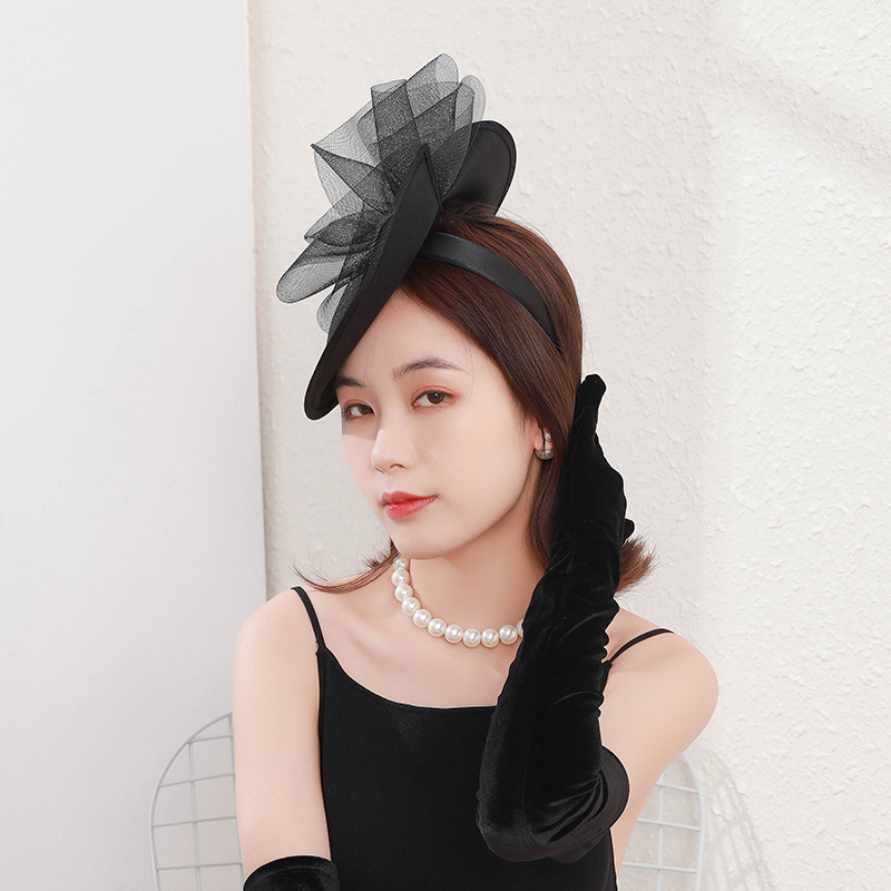 Spot sale fascinator