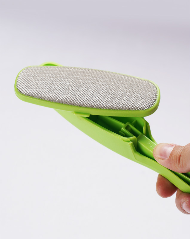 Clean brush