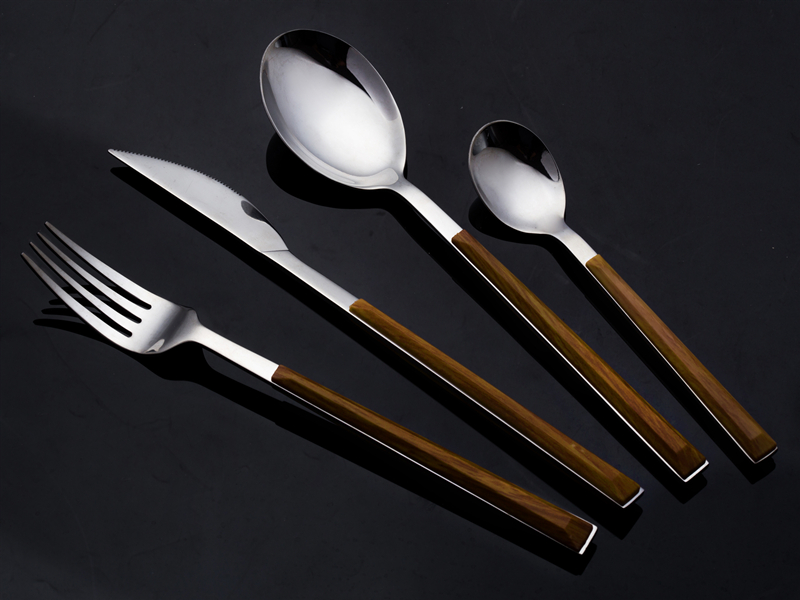 Wooden handle cutlery