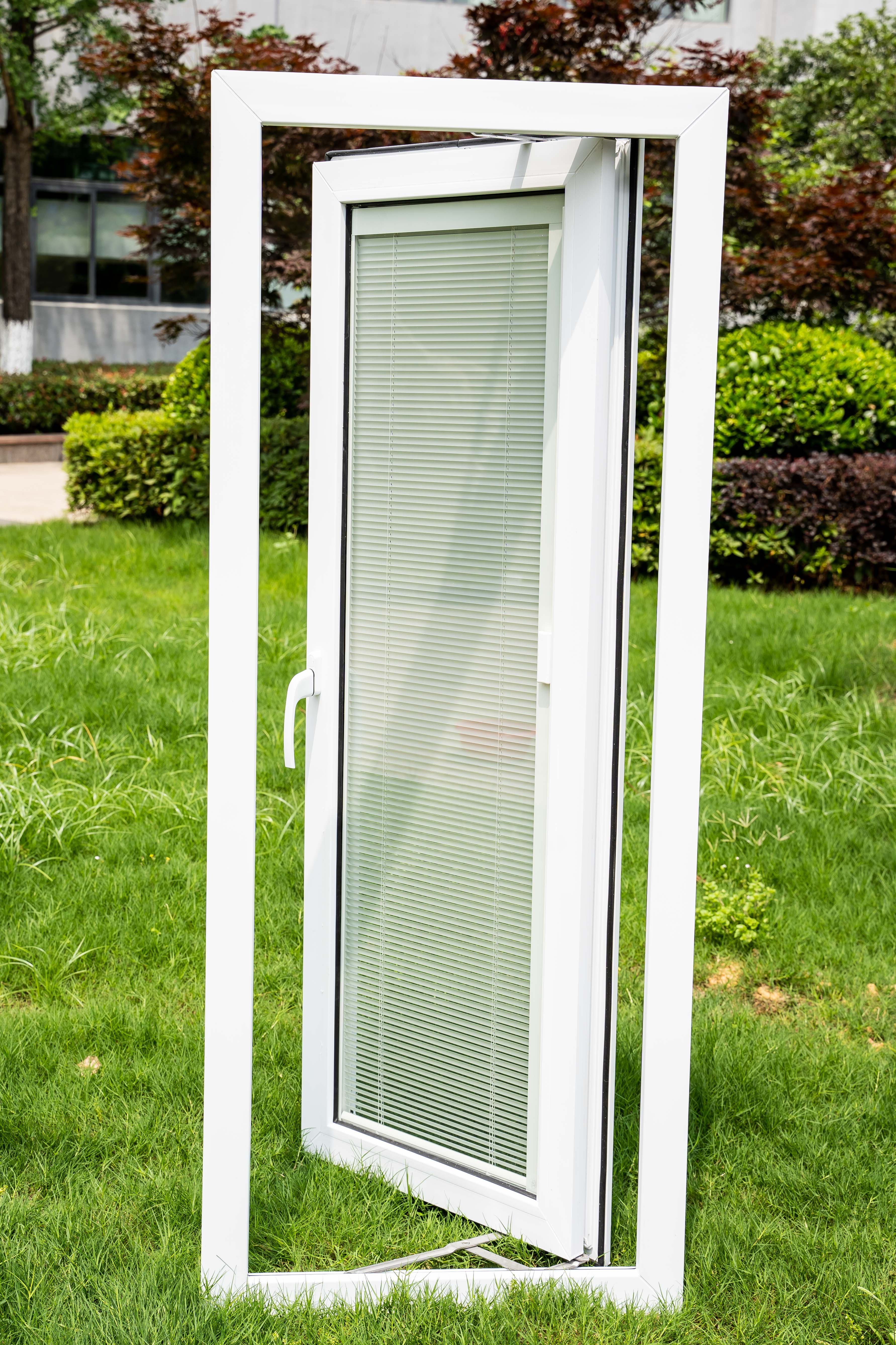 Casement window with binder