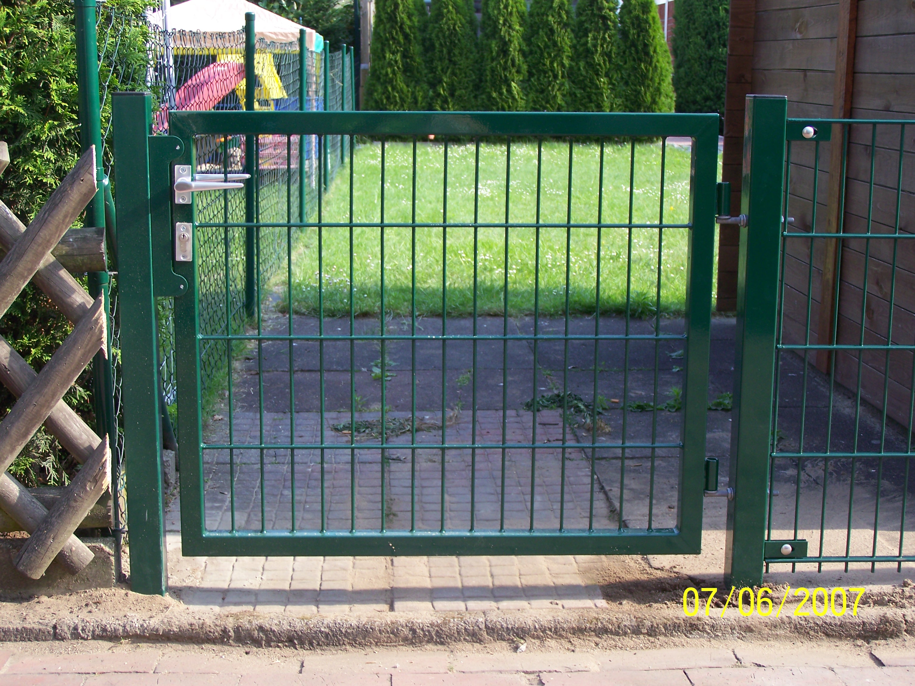 garden gate， single garden gate