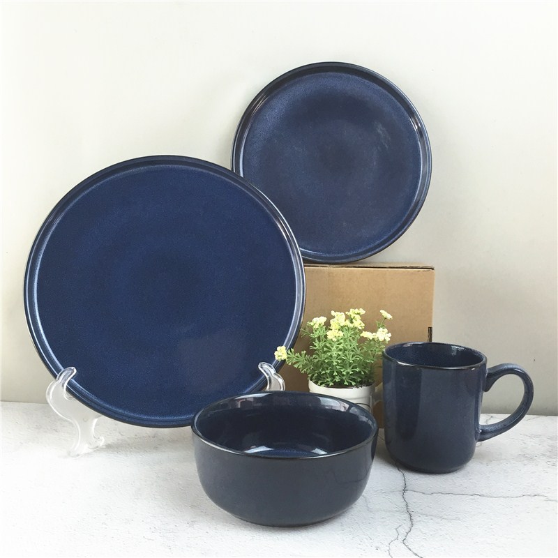 Ceramic dinner set