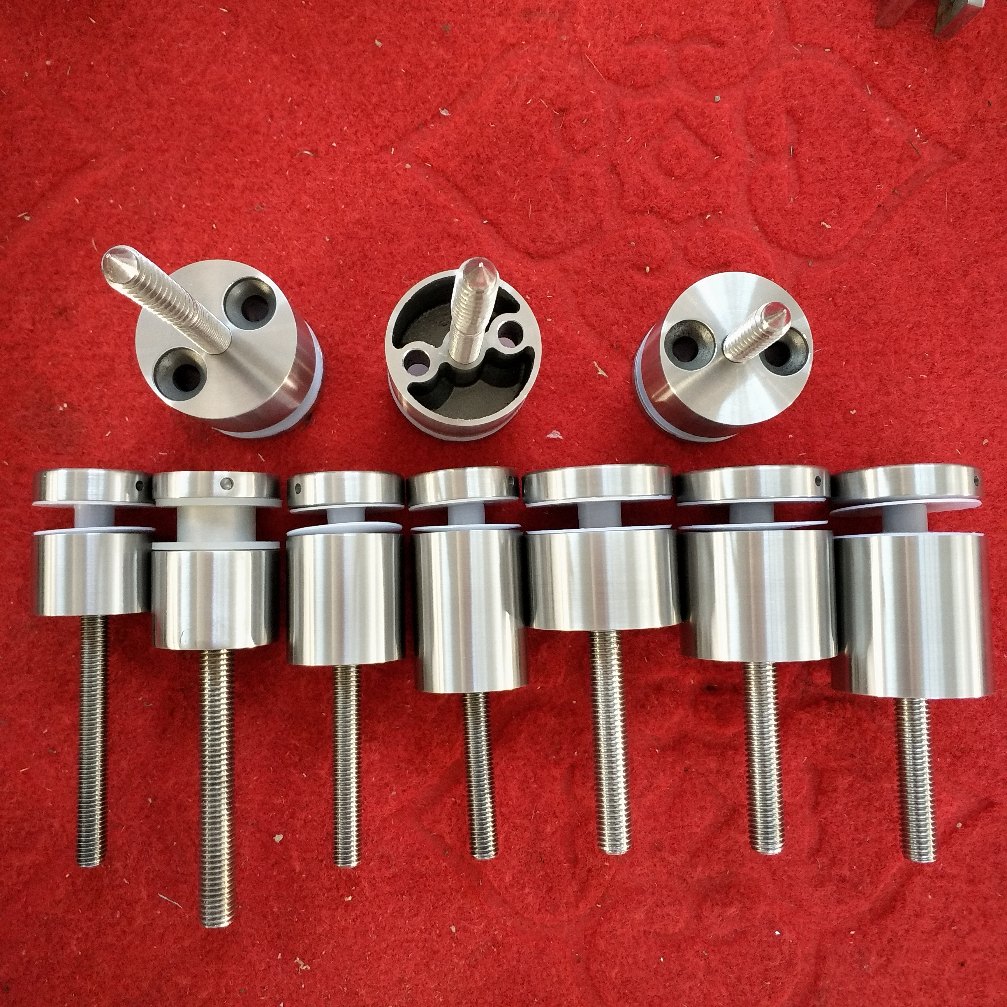 Adjustable glass balustrade railing standoffs