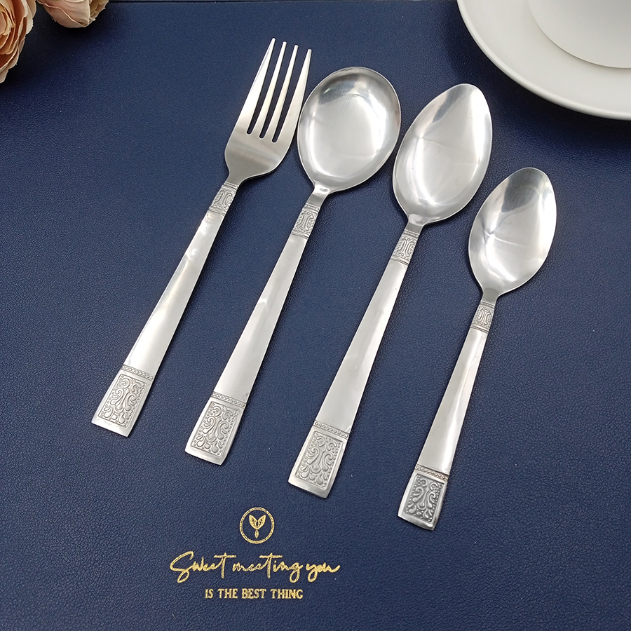 stainless steel flatware spoon and fork set