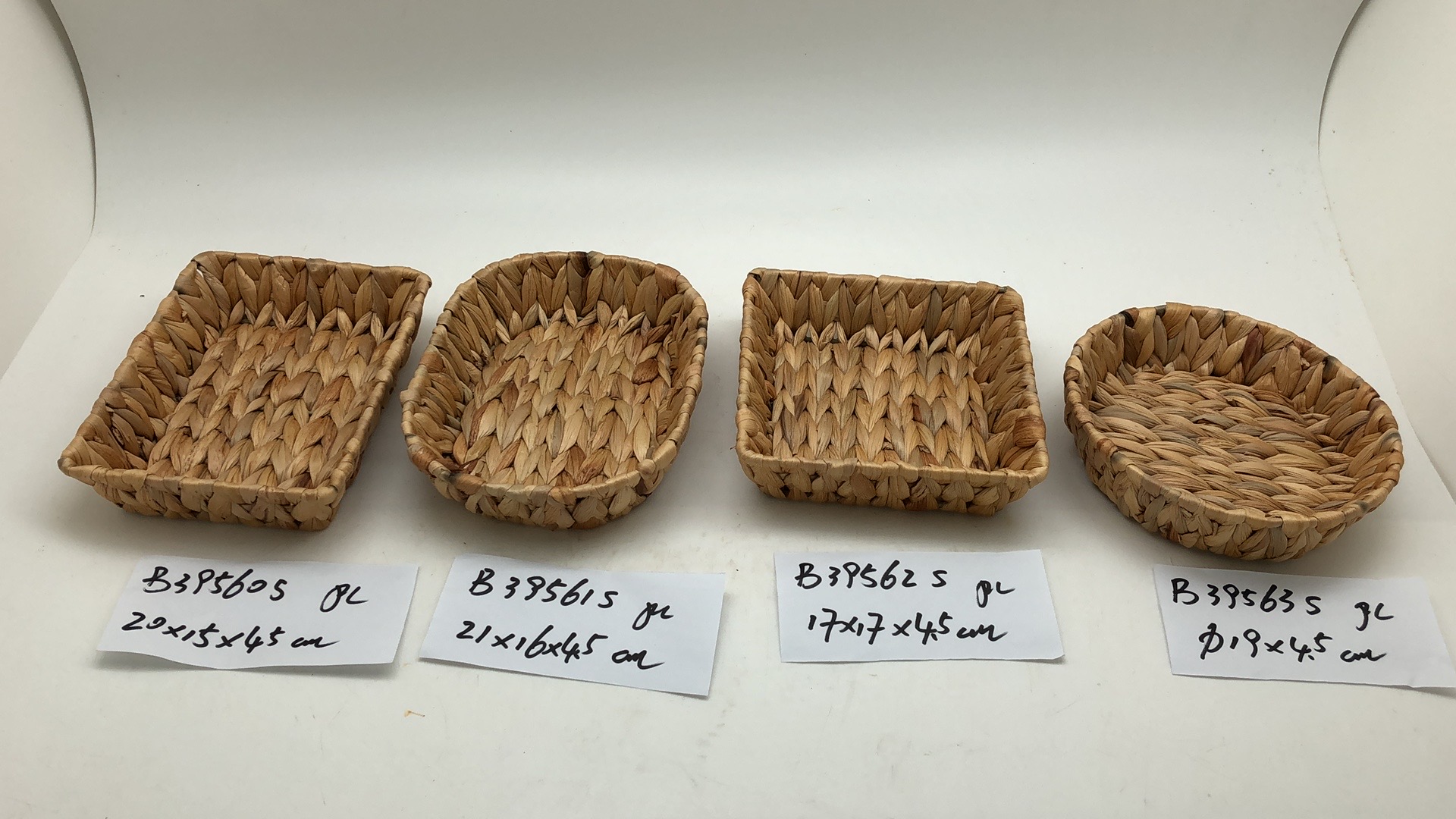 small water hyacinth folk tray