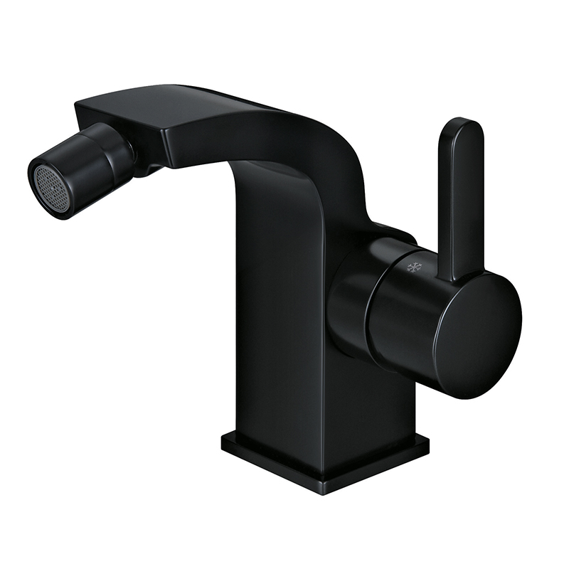 Single lever bidet mixer