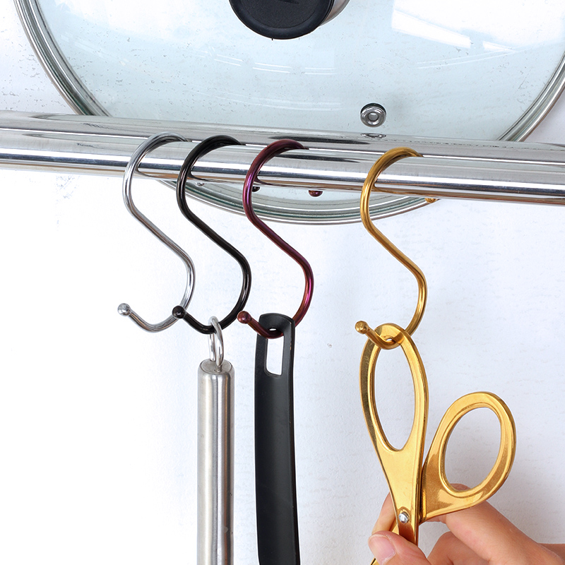 S shaped hooks