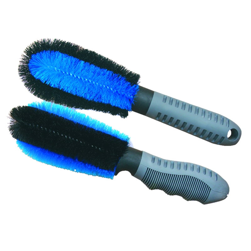 Wheel brush