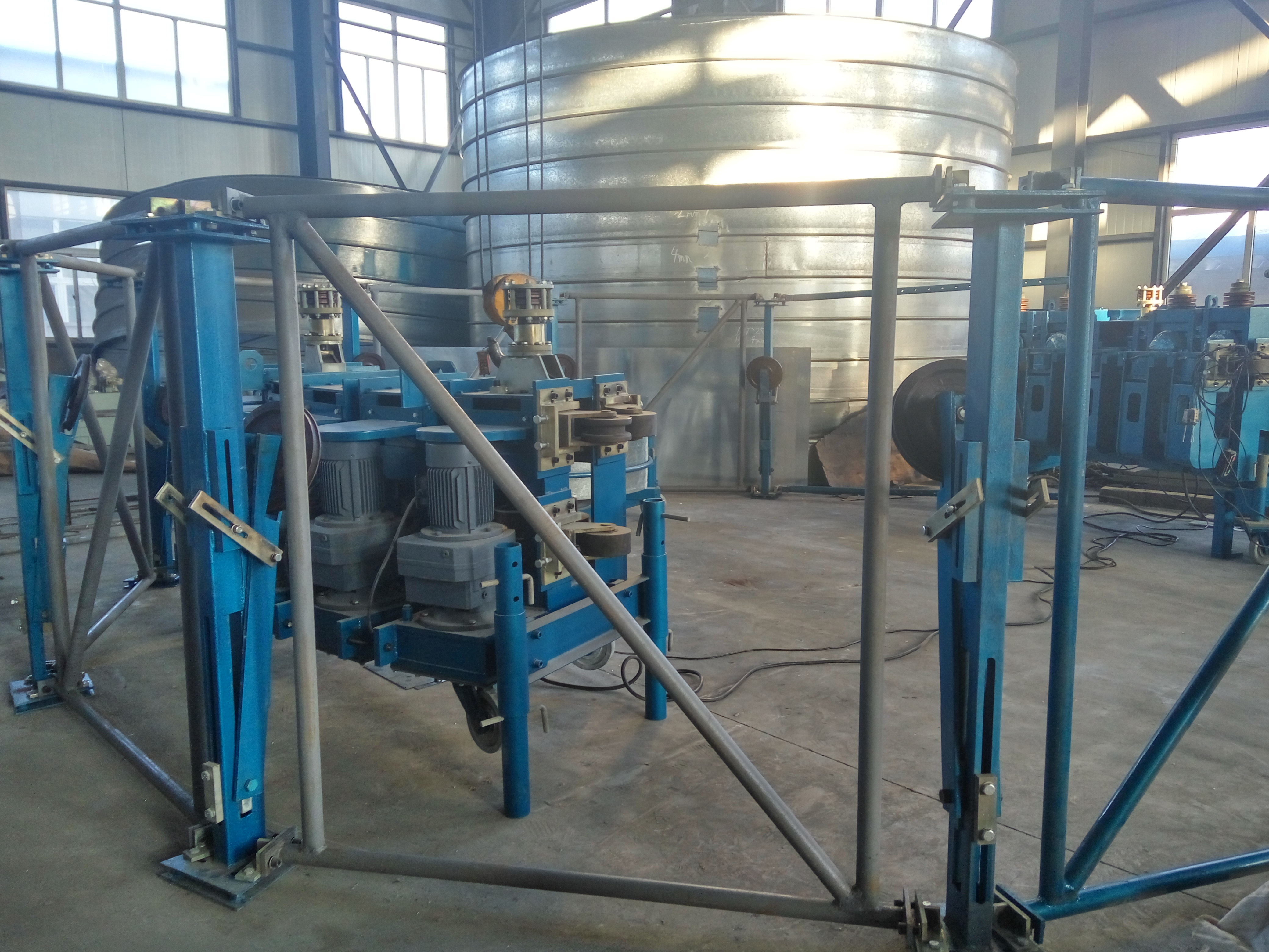 Spiral corrugated plate steel silo forming machine