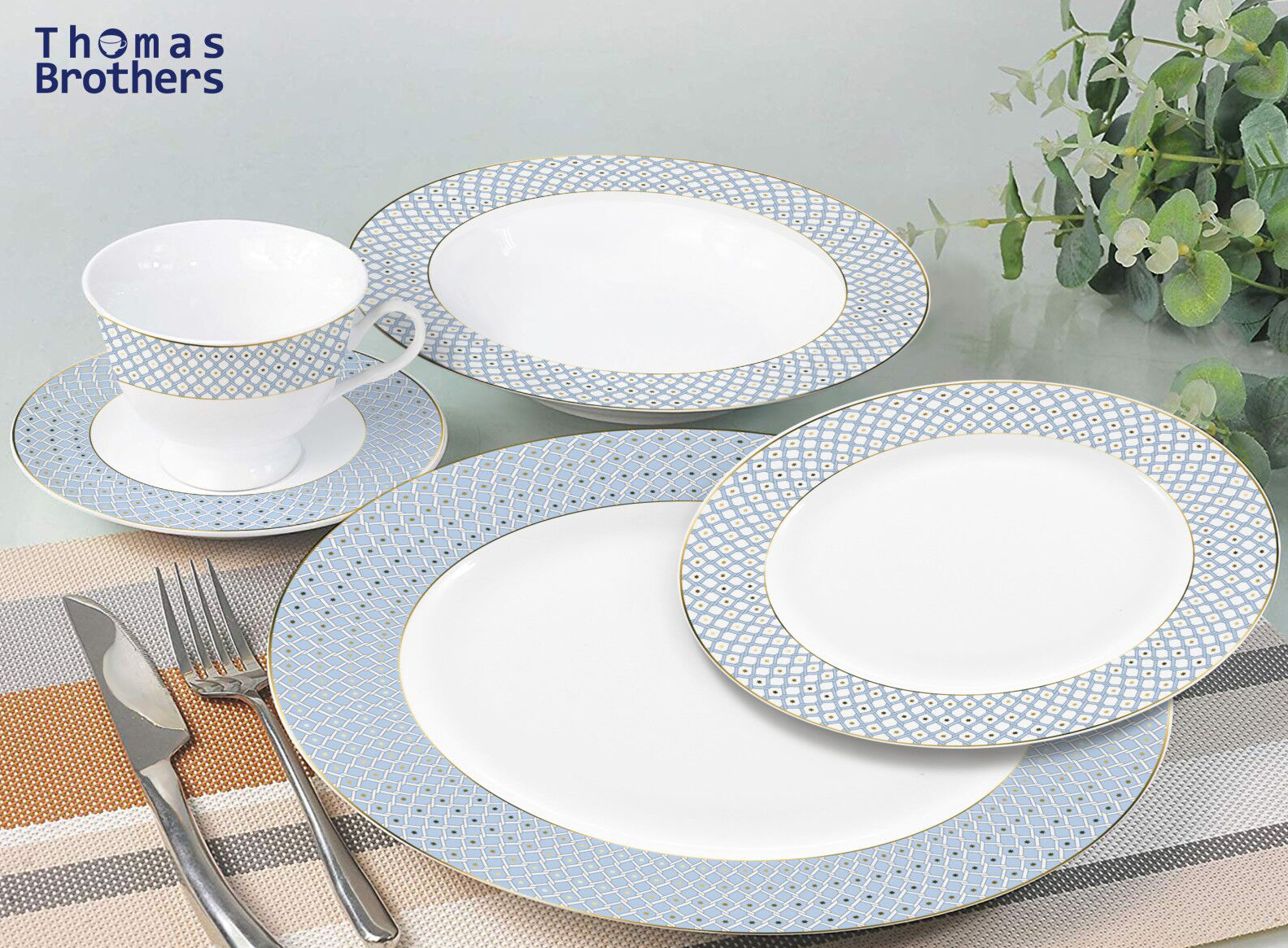Superwhite porcelain dinnerset