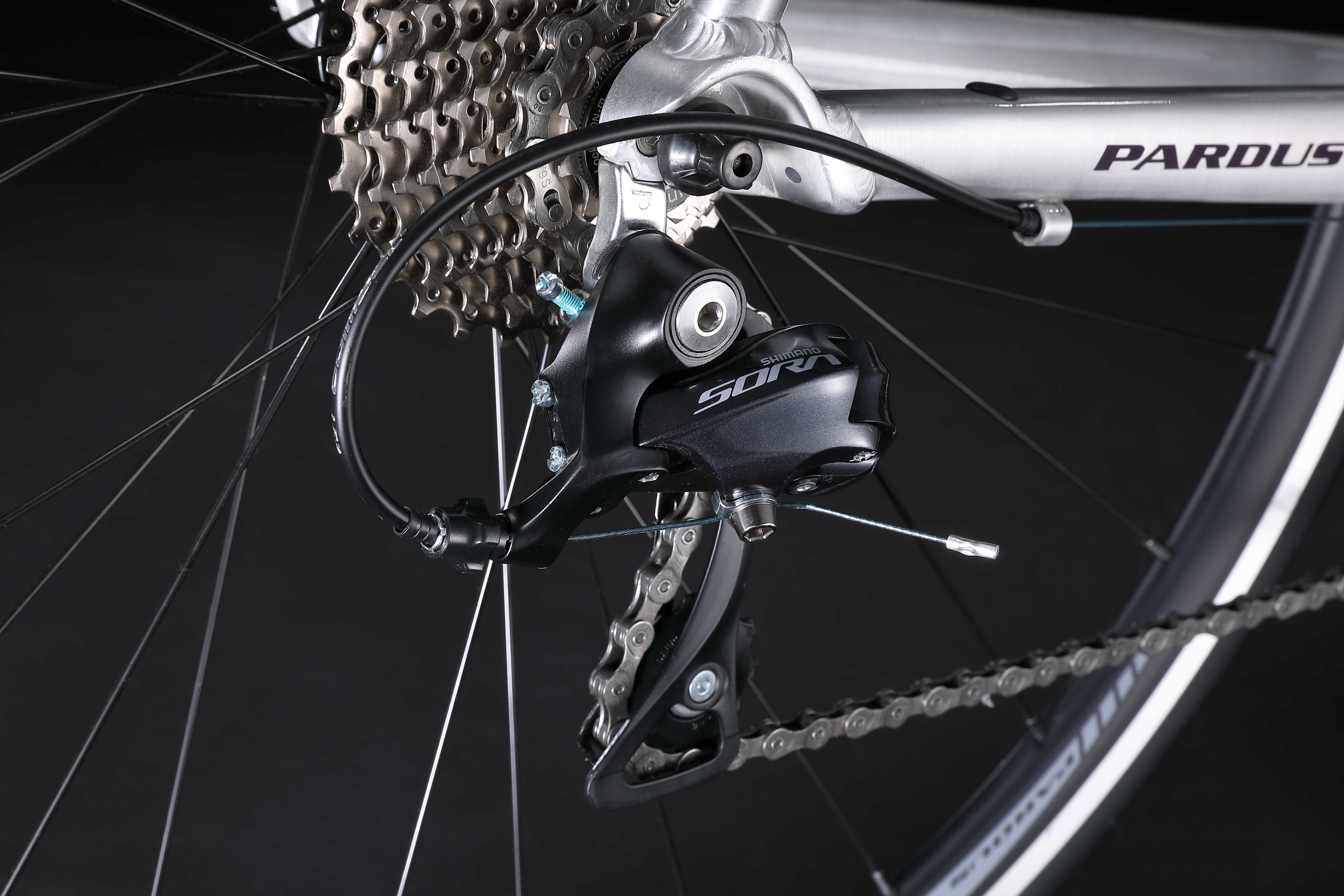 铝合金+碳纤维公路自行车