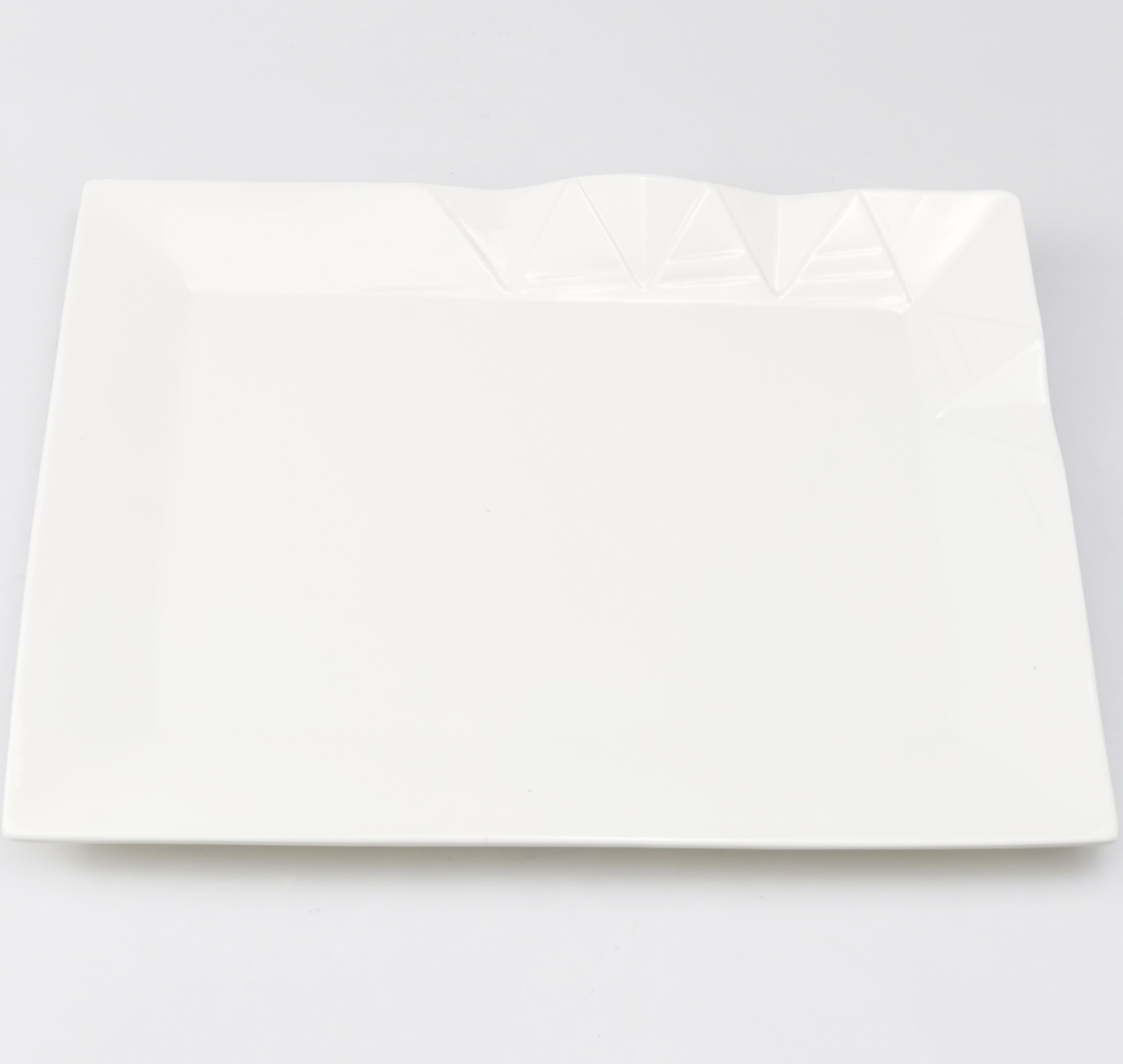 Ceramic plate