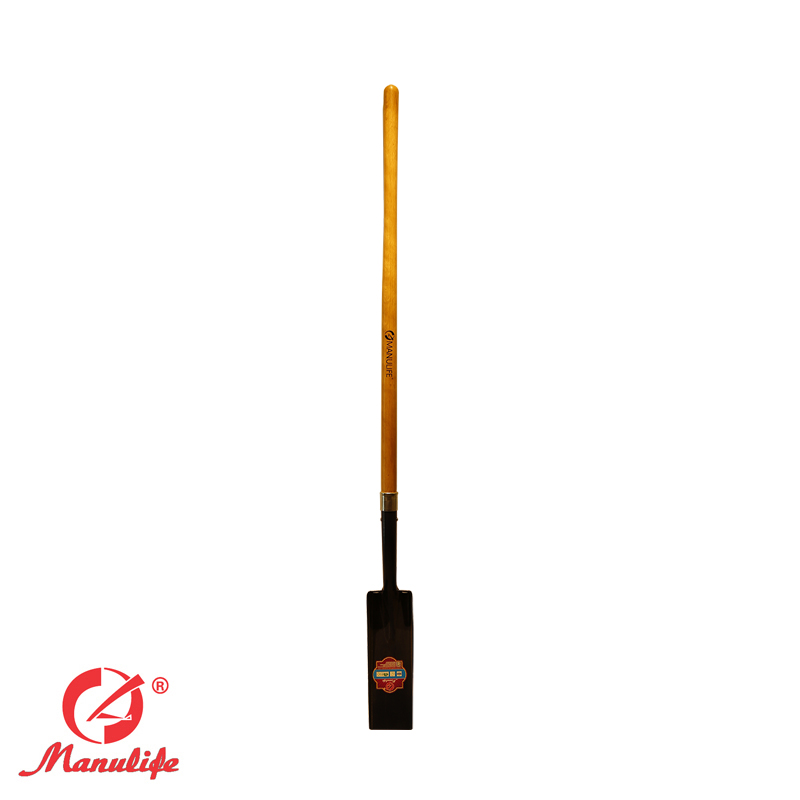 Long Timber handle spade