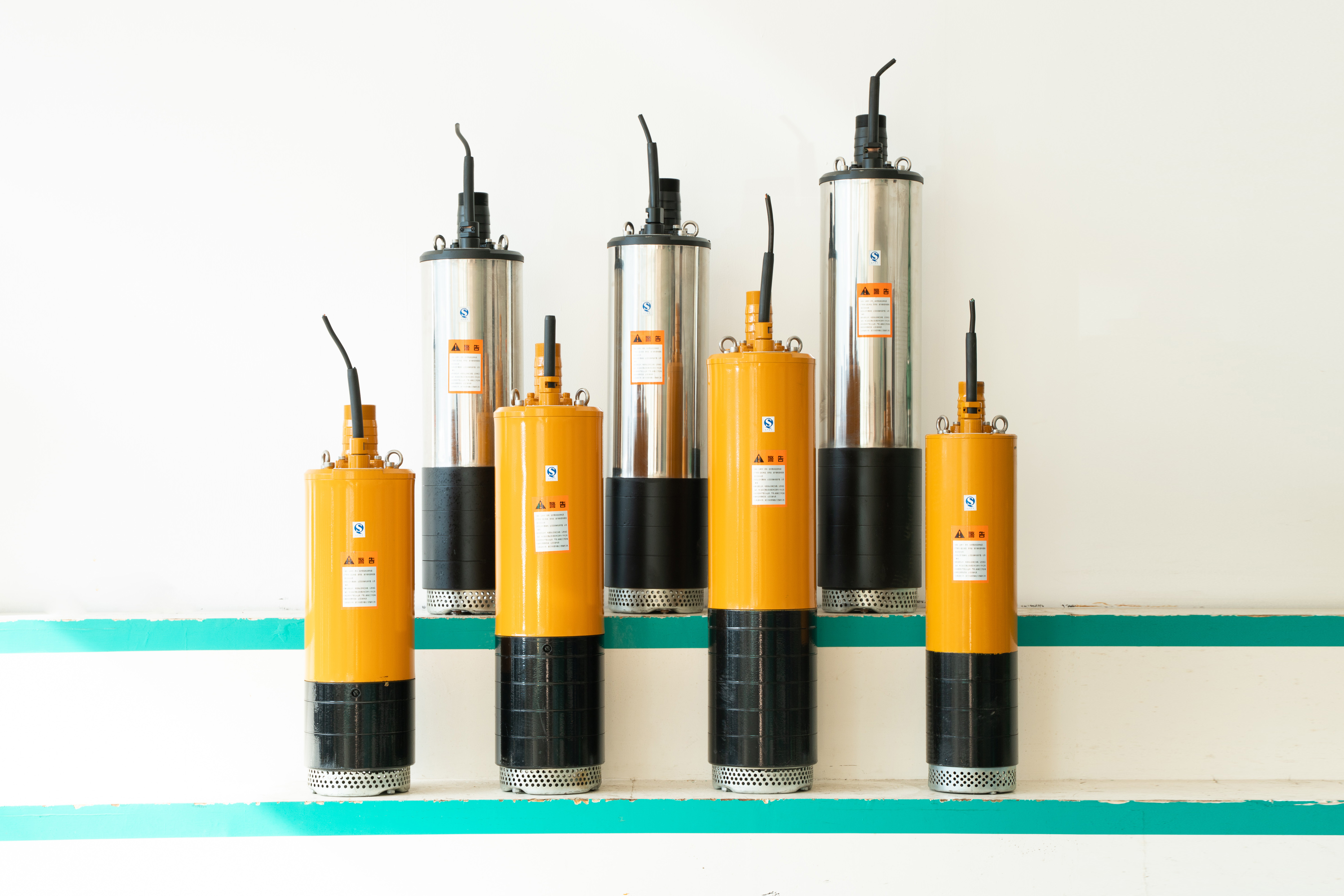 QXN multi-stage built-in submersible pump