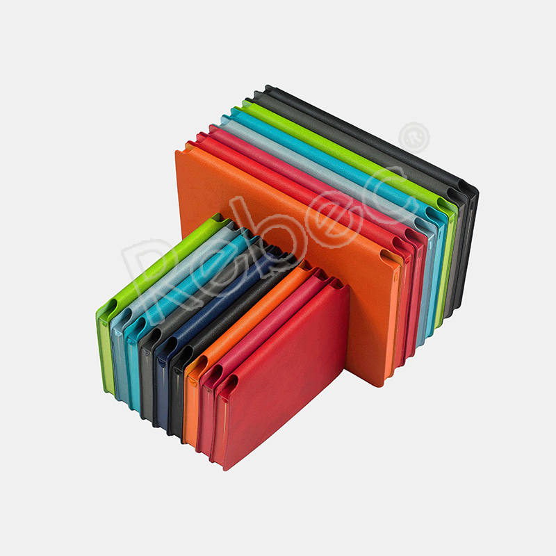0001A5A6 Flexible notebook with pen holder Journal