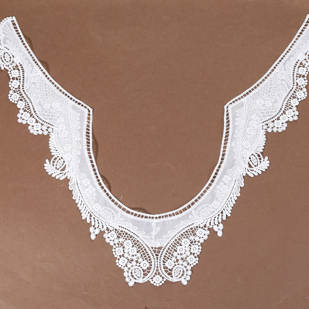 Lace Collar