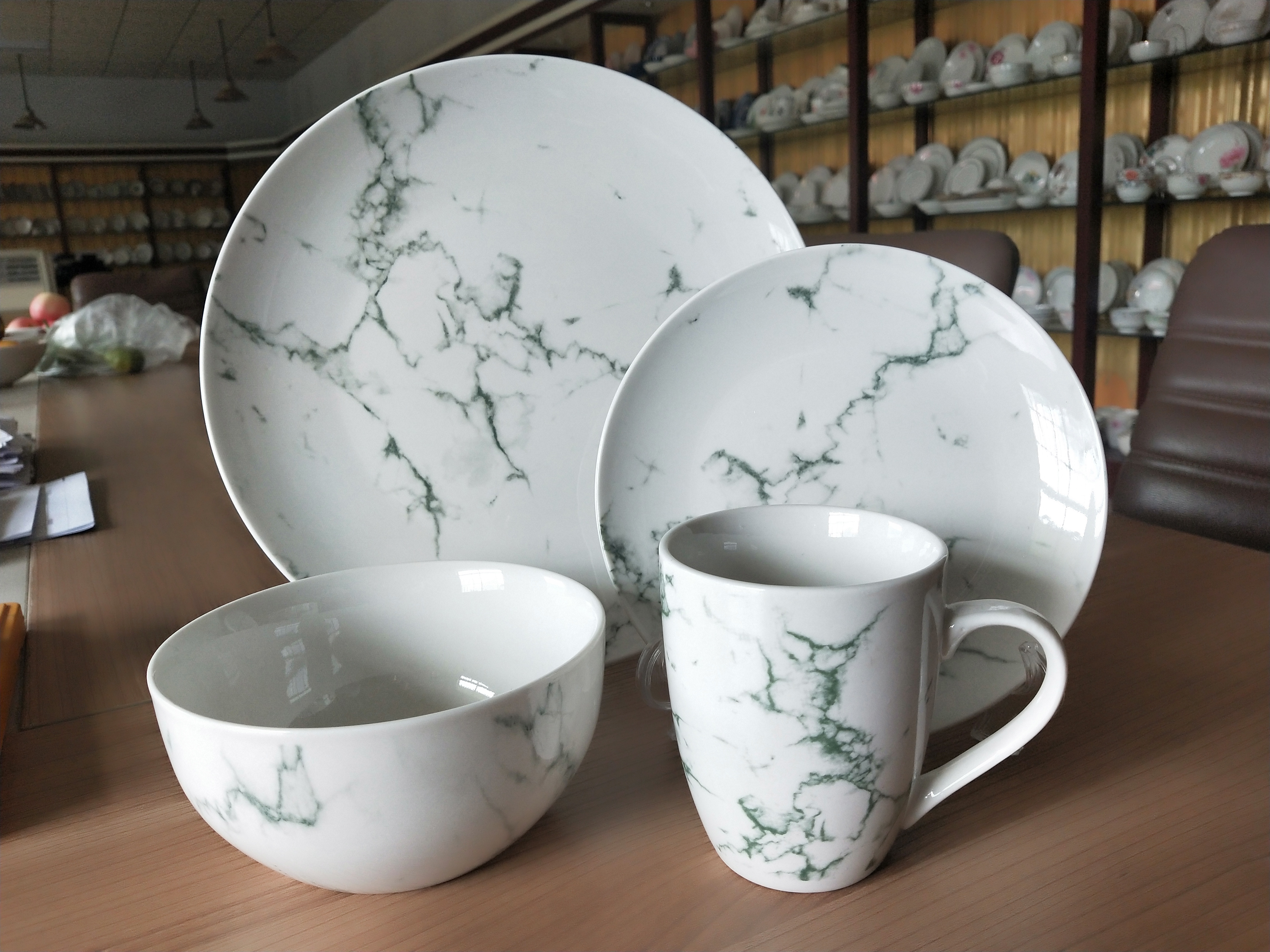 16 Piece Porcelain Dinnerware Moonshine