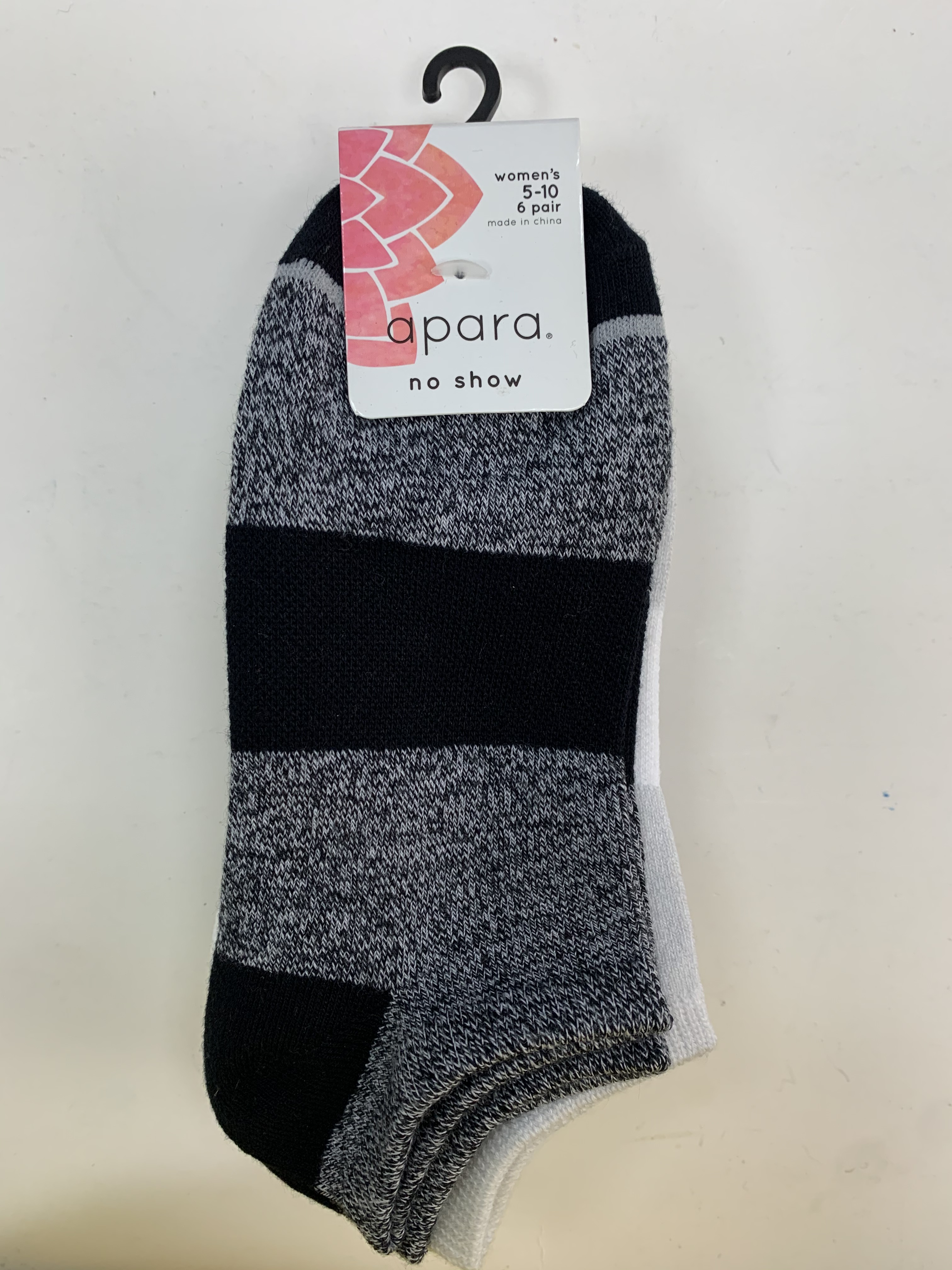 Womens's Acrylic No Show Socks G-69