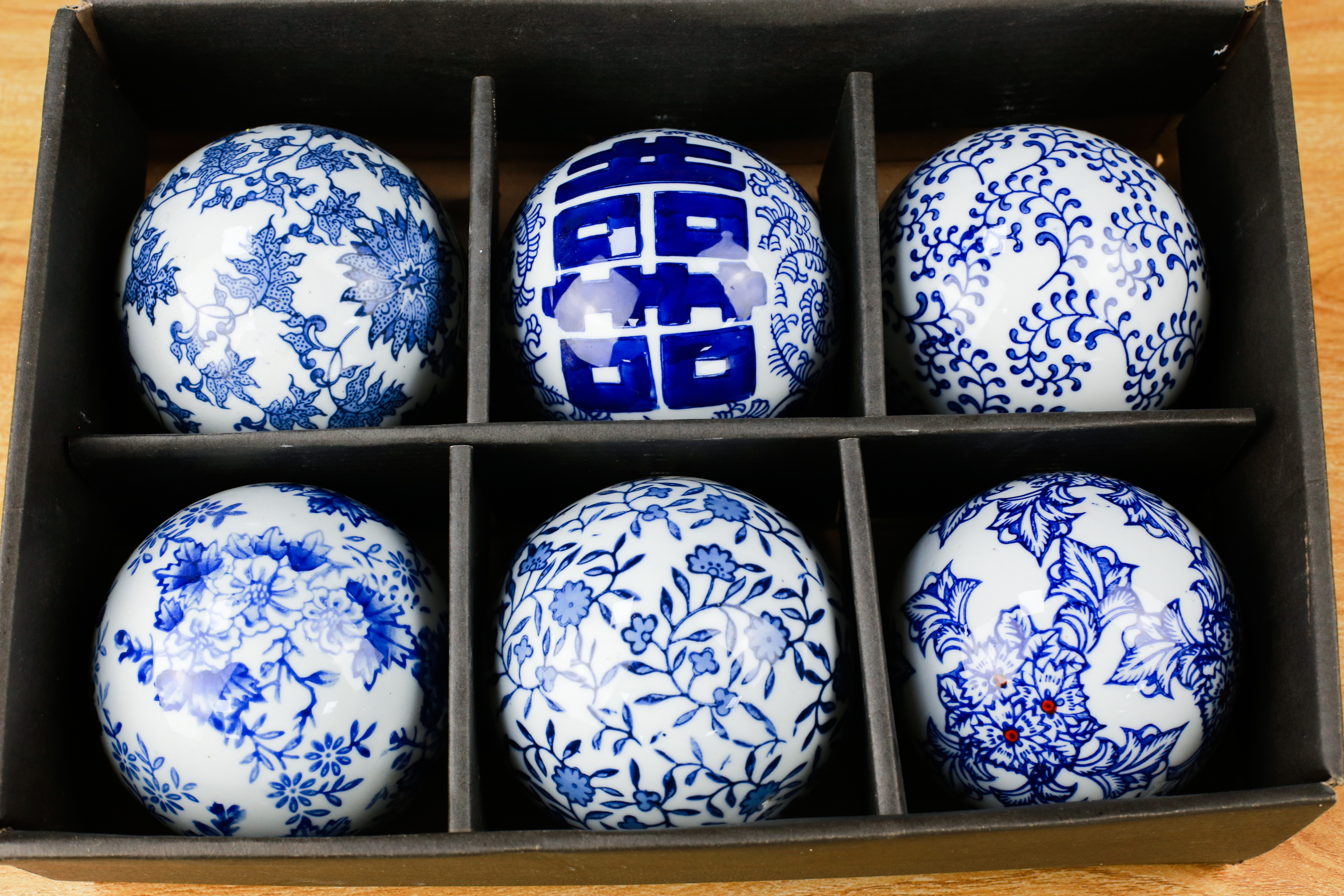 Porcelain 4" Decorative Ball, White/Blue