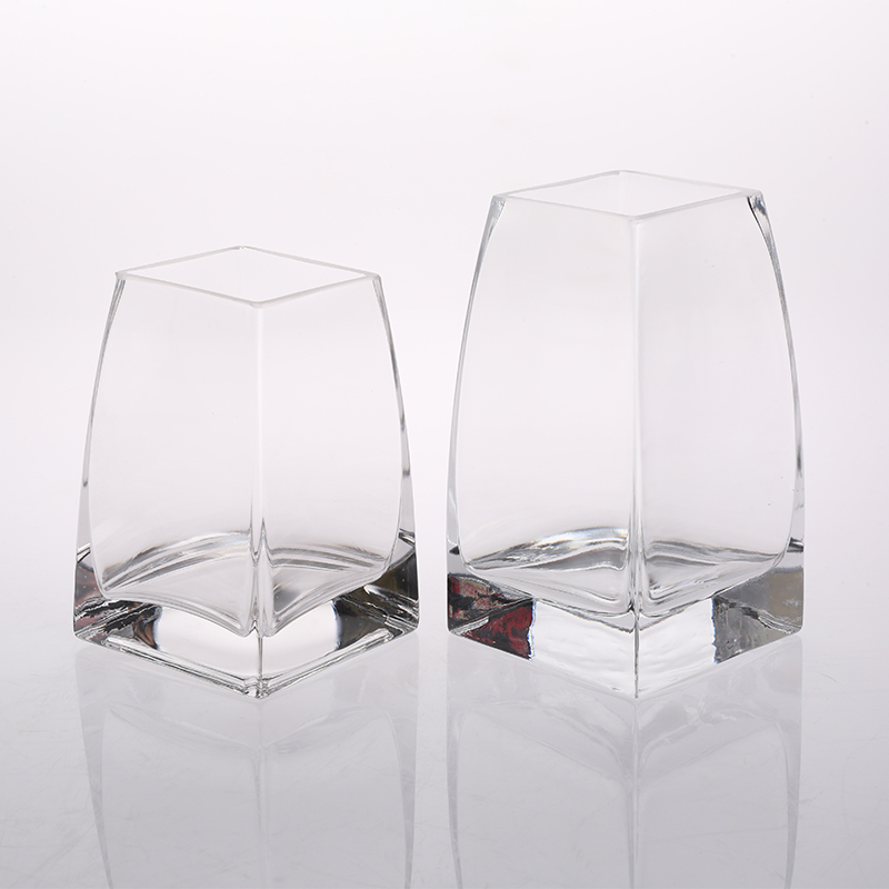 clear glass vase