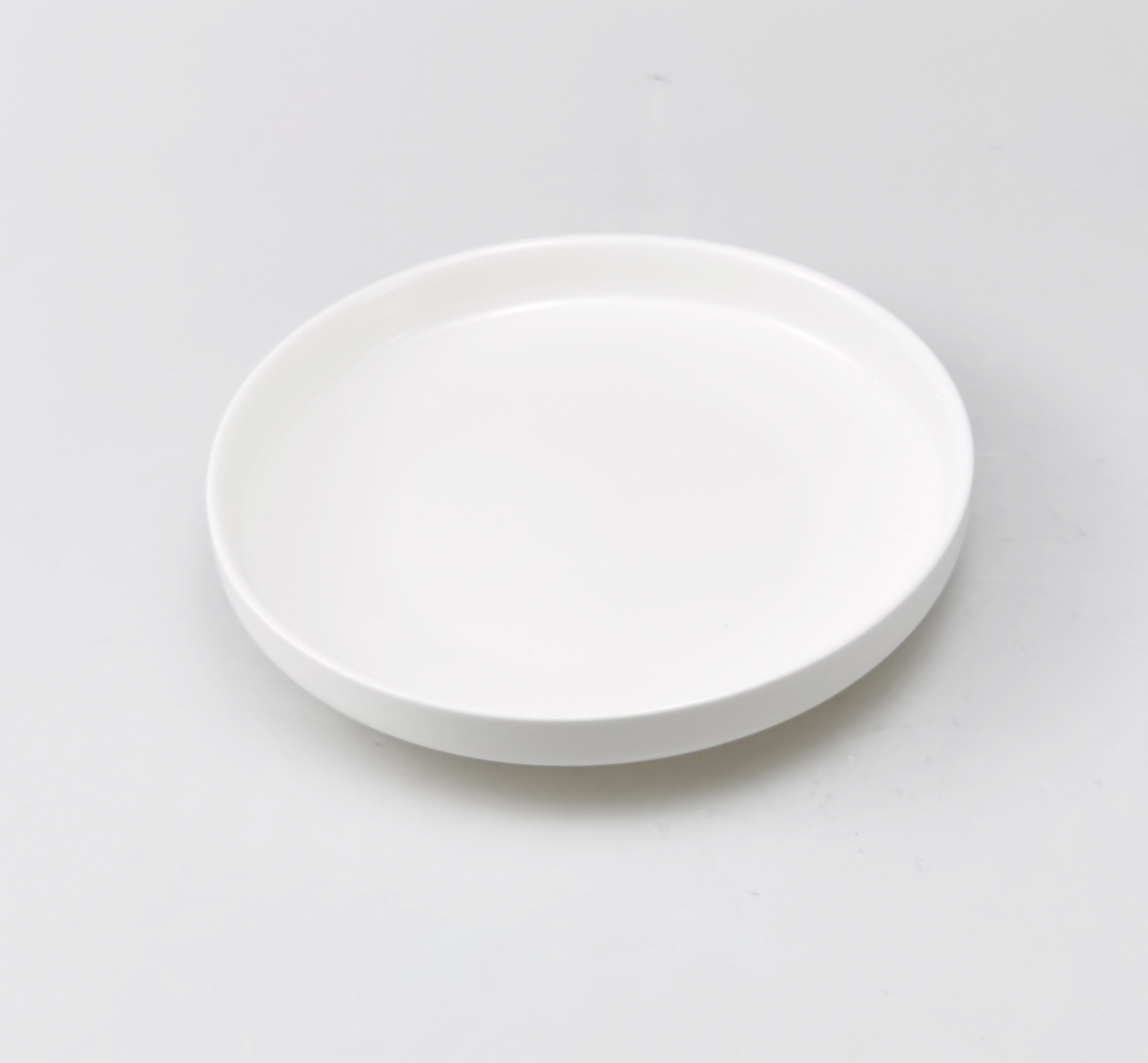 Ceramic plate