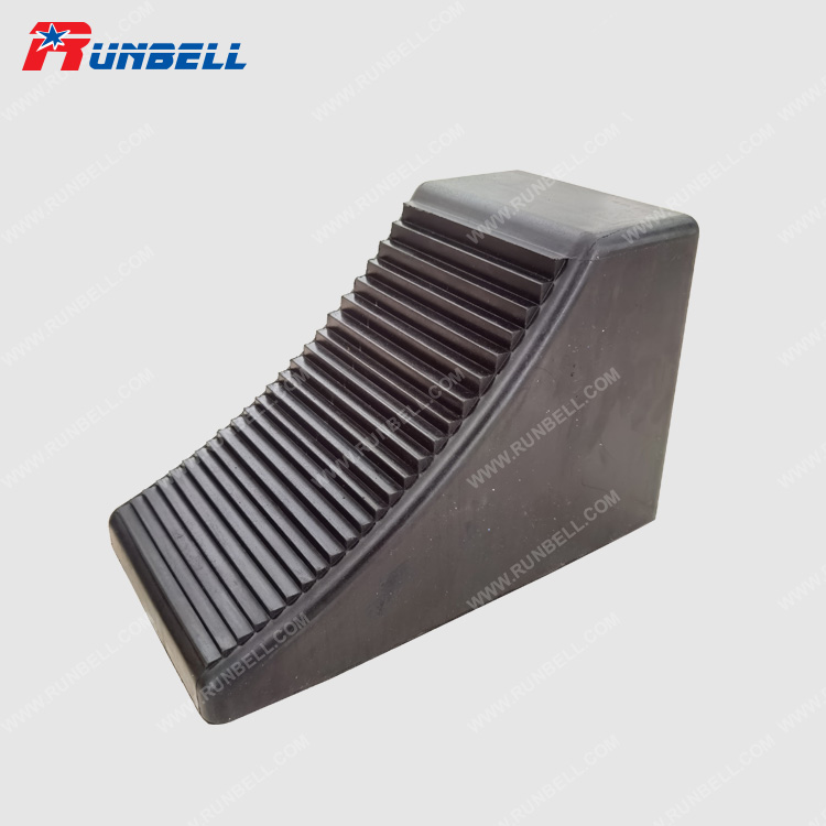 Rubber Wheel Chock TS338