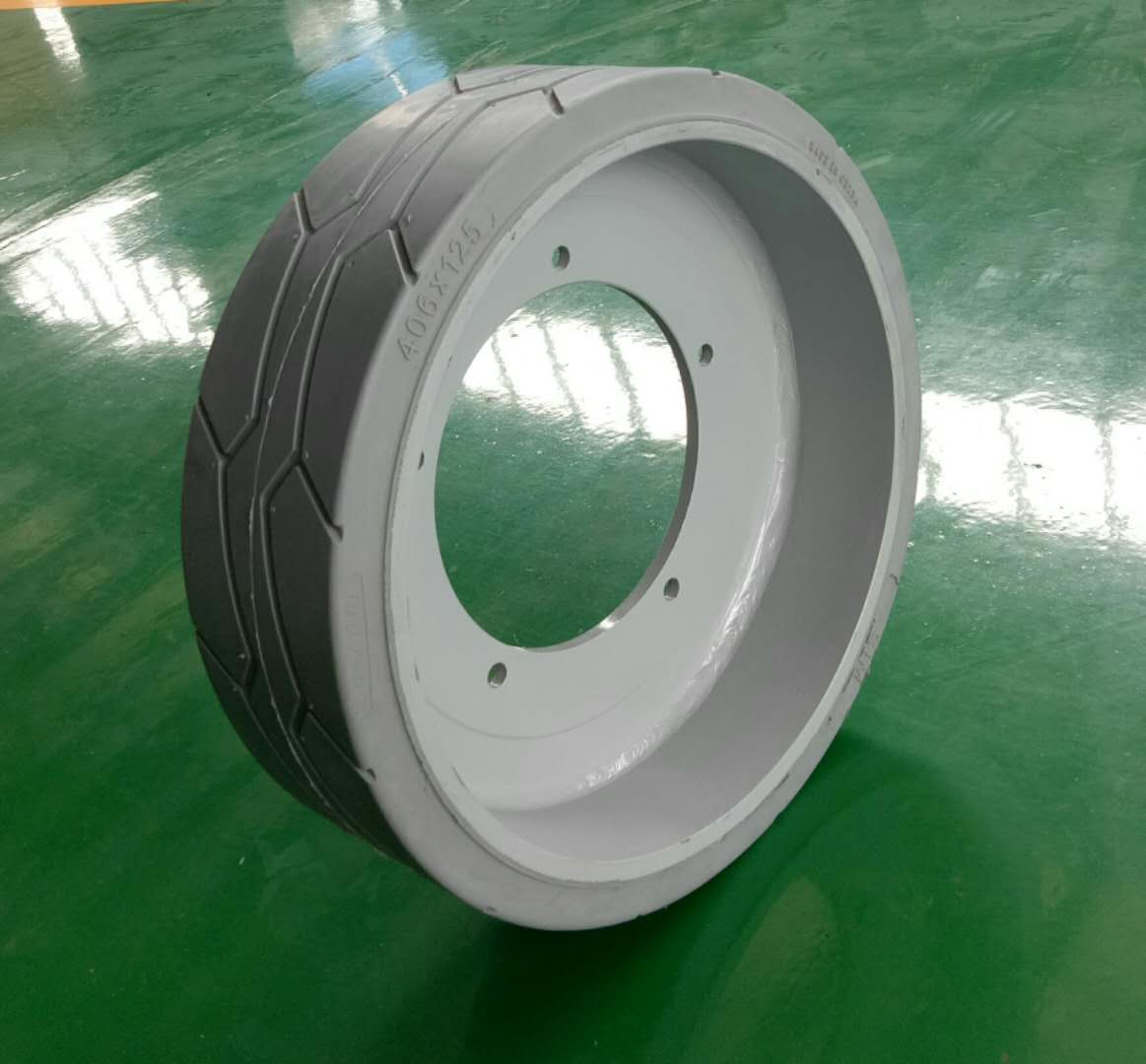 Jlg Scissor Lift Solid Tire