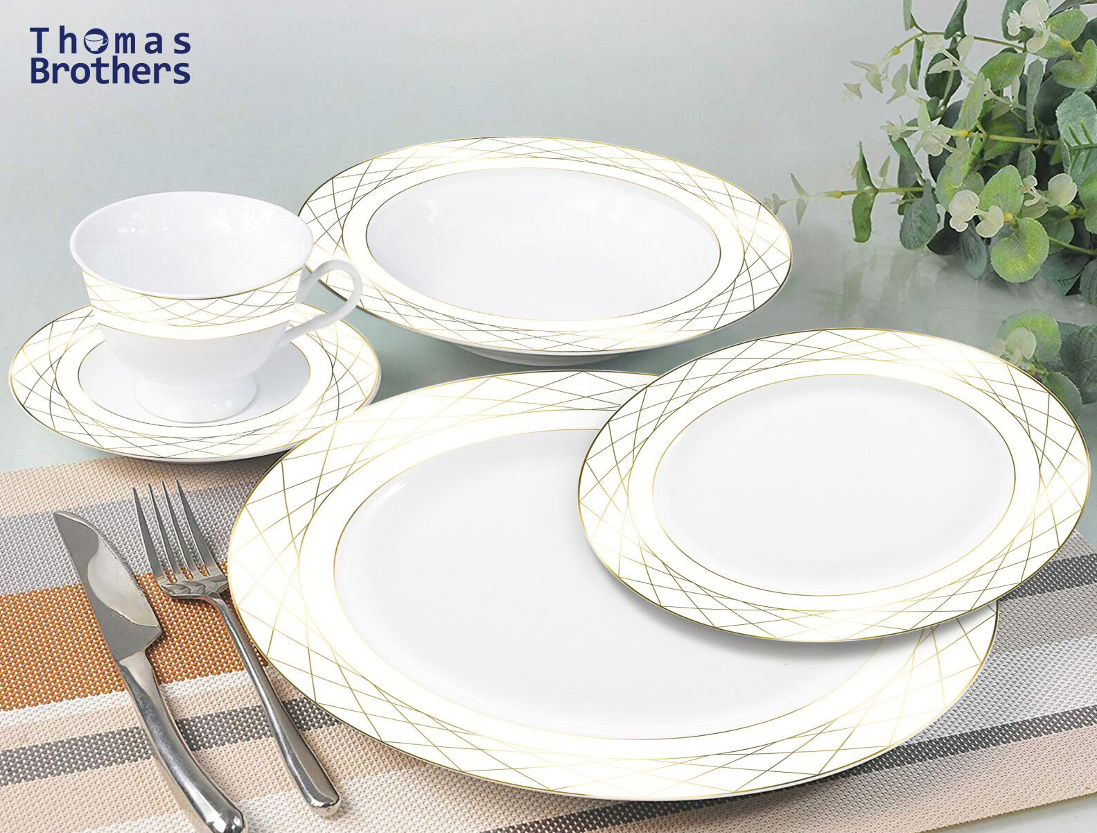 super white porcelain dinnerset with gold line