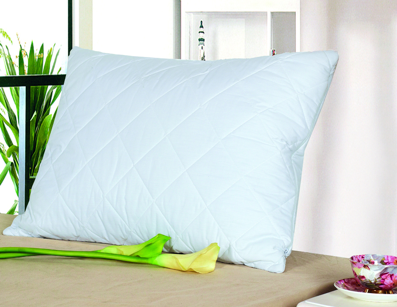 Microfiber quilted pillow