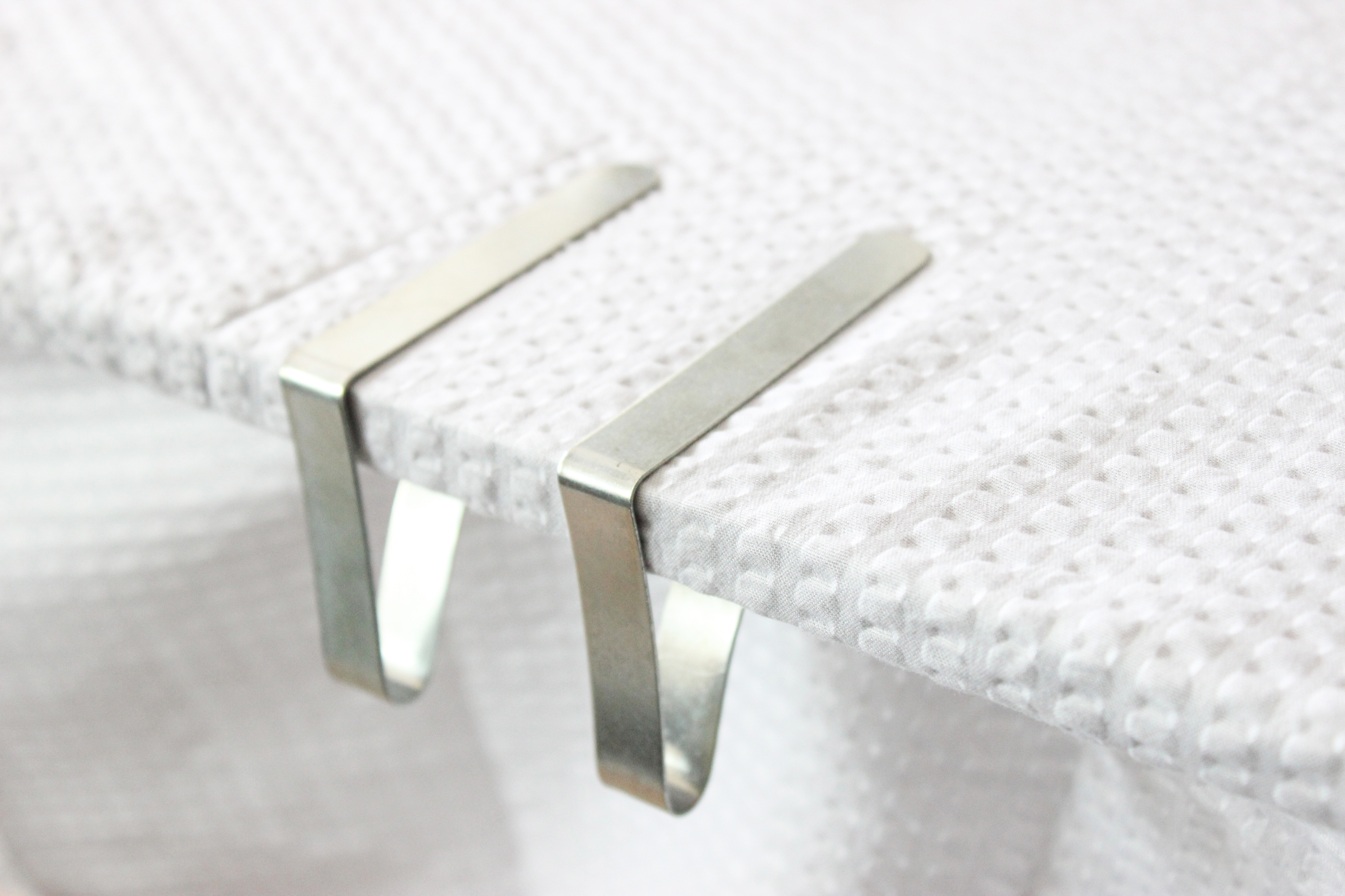 4PCS Table cloth clips