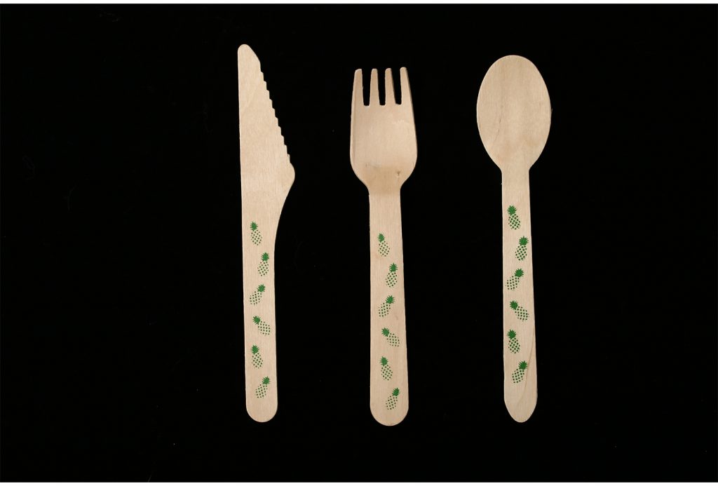 wooden cutlery set with printing.