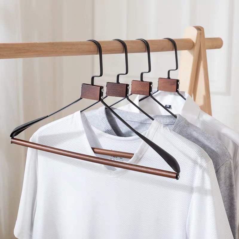 New design high quality black color beech wood metal hanger with wide shoulder