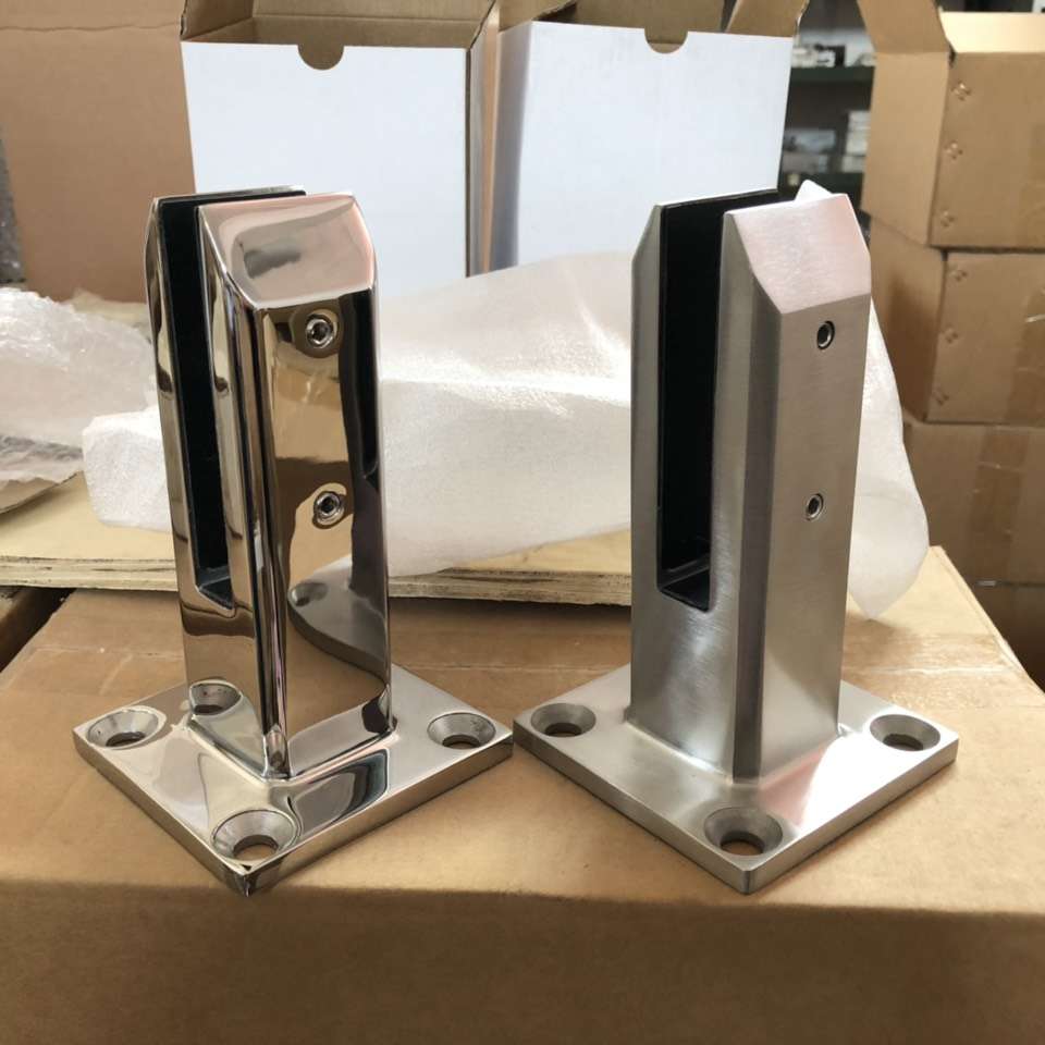 Square Stainless Steel Glass Spigot for 10-17mm glass