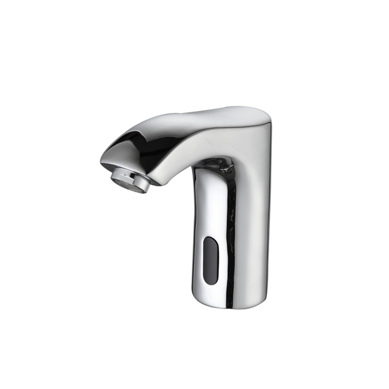 Touchless faucet