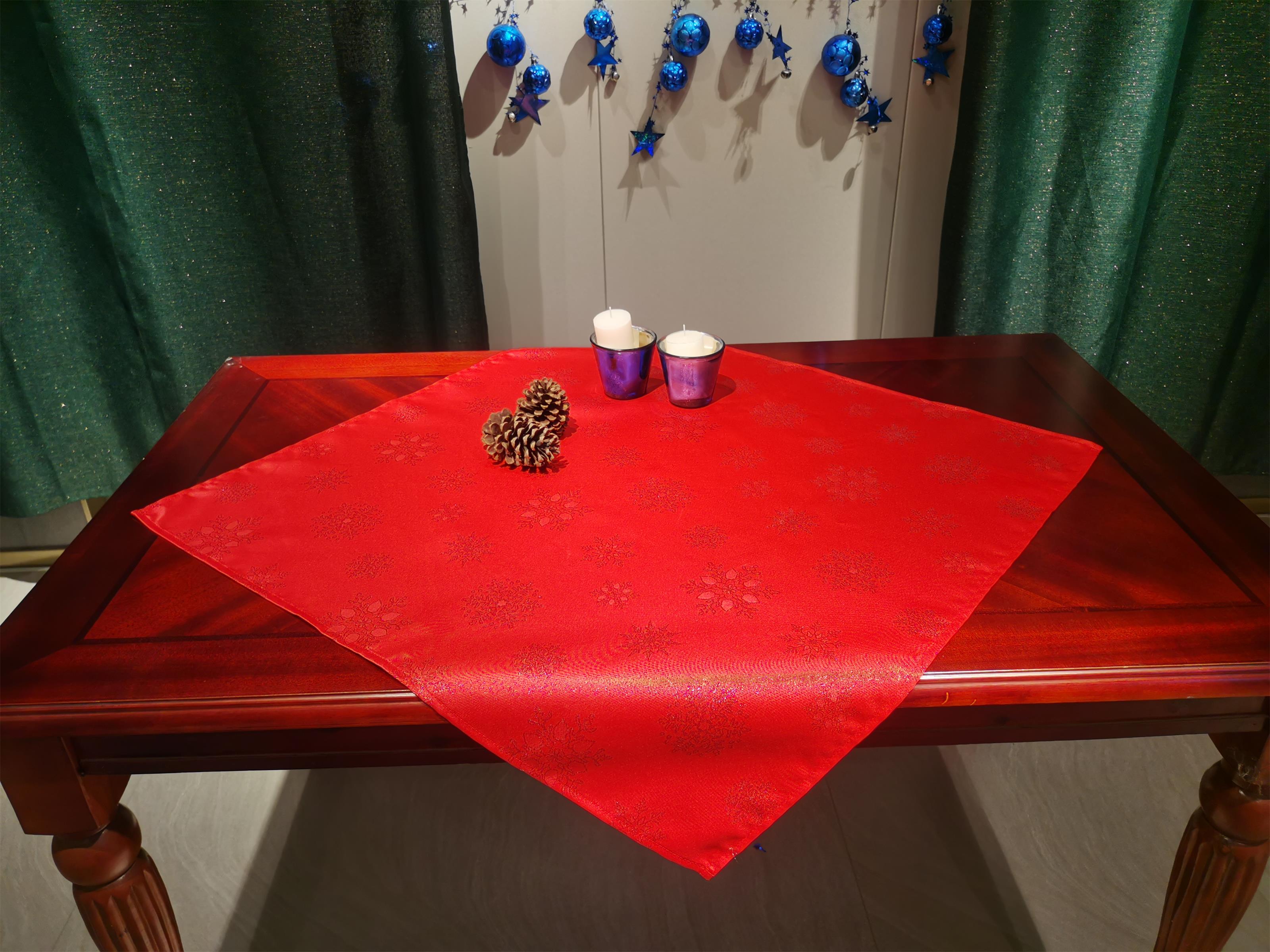 Christmas Lurex Table Cloth