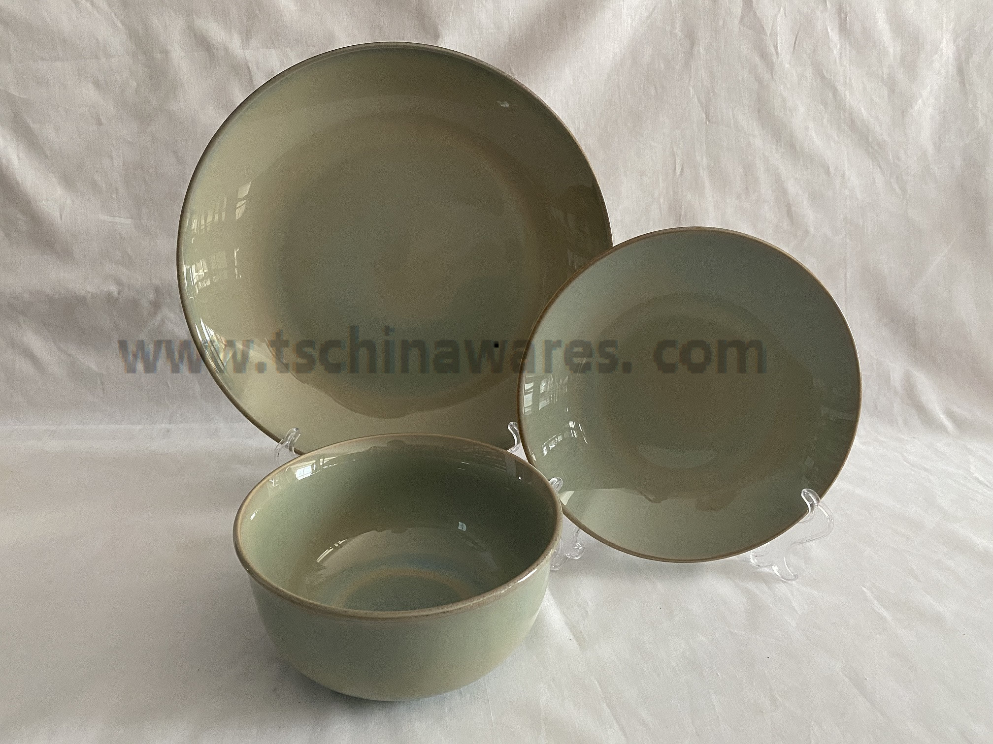 Reactive Glaze Dinnerware Set