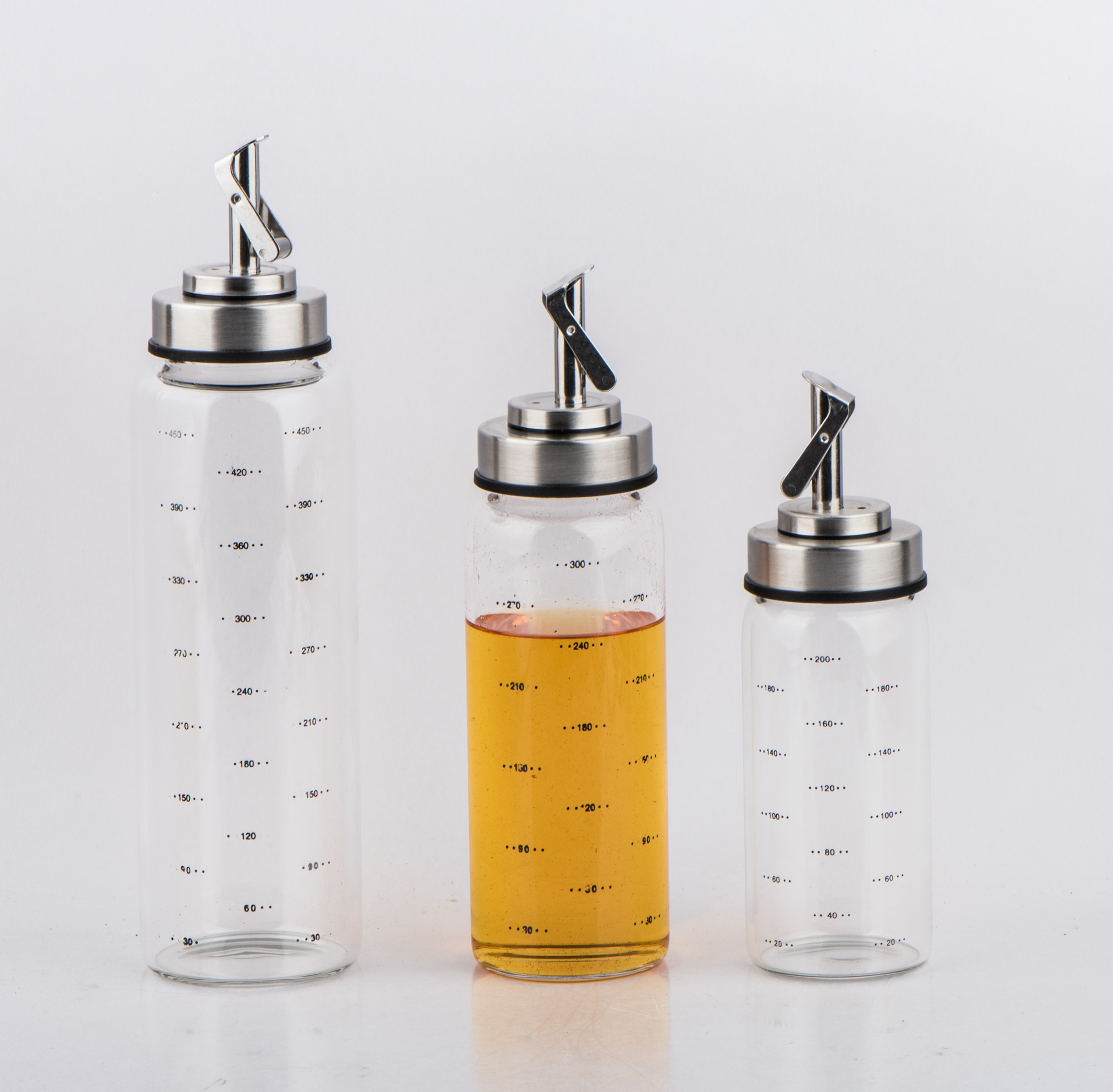 High borosilicate glass oil bottle with stainless steel dispenser