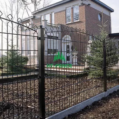 Pyramid fence panel
