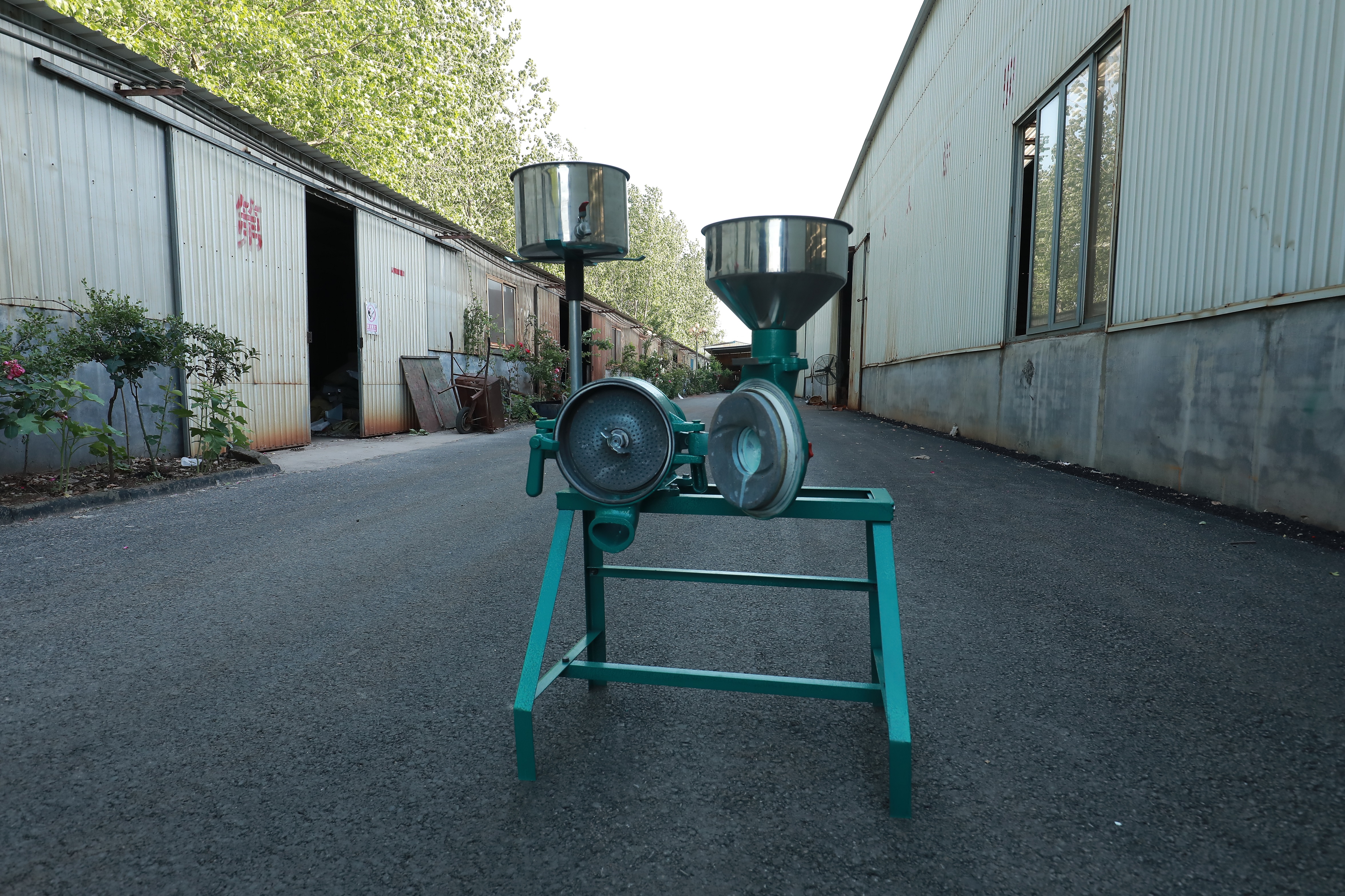 Rice Grinding Machine