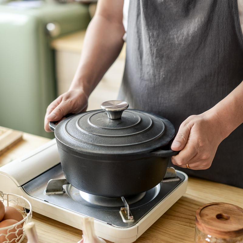 Enamel cast iron casserole, cast iron pot