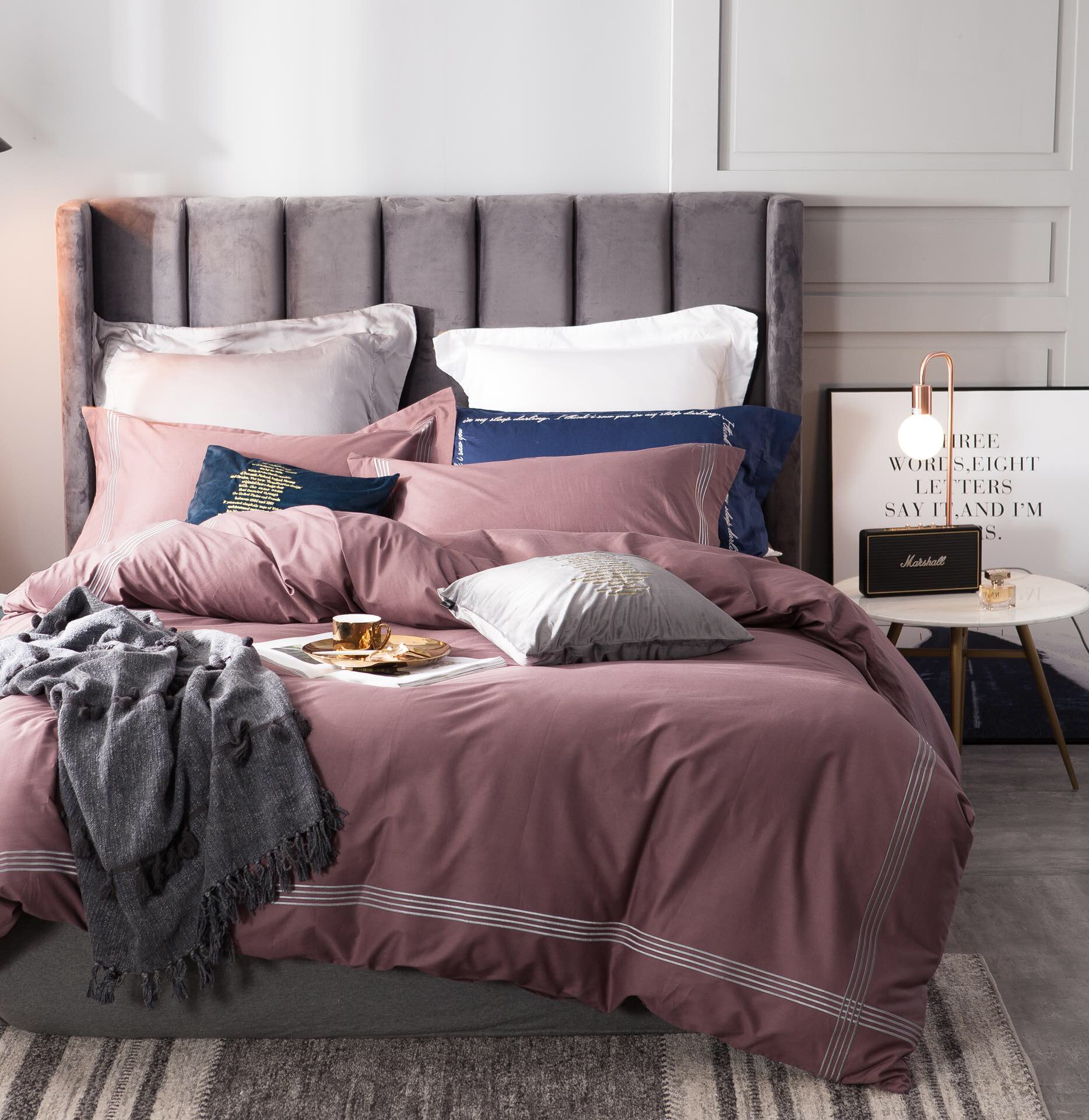 4 Pcs Bedding Set/Solid Color Cotton/Embroidery Triple Stripe