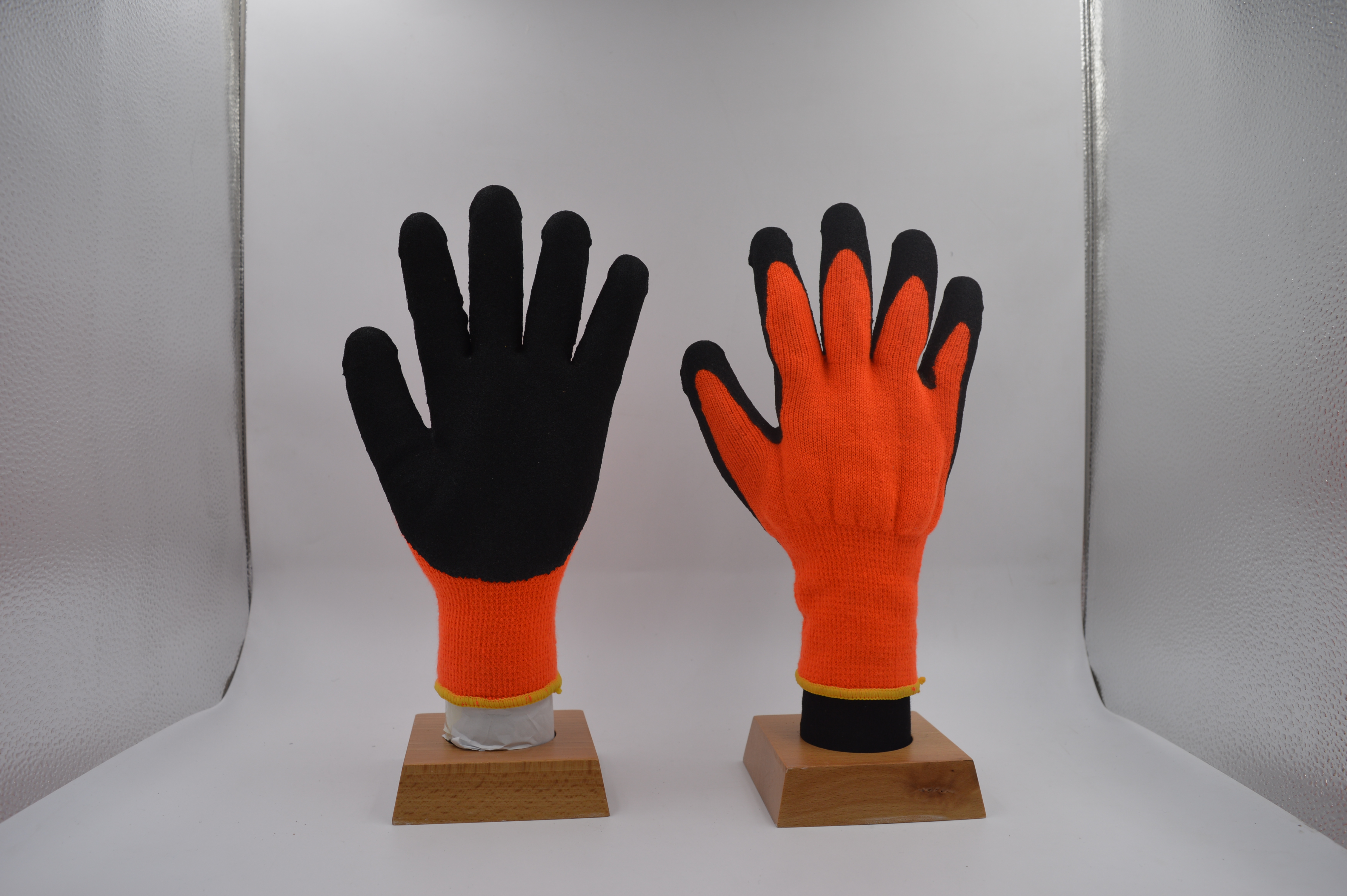 7G Orange acrylic napping liner, coated black latex palm,foam finish