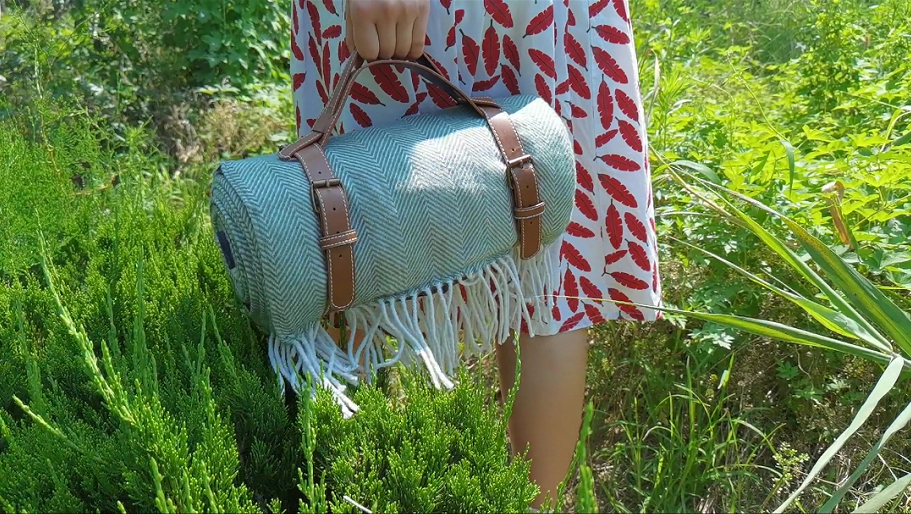 Indoor&outdoor multifunction waterproof picnic blanket