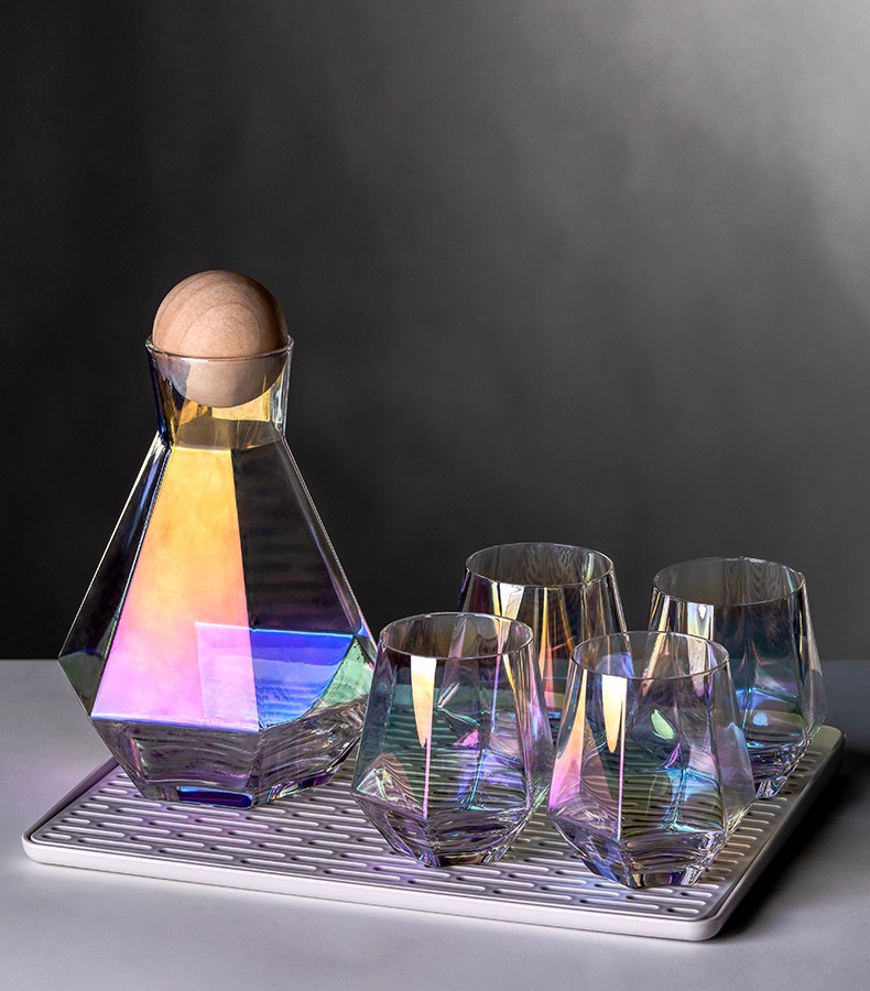 Crystal Glass Diamond Shape Water Pitcher with Ball Wooden Lid