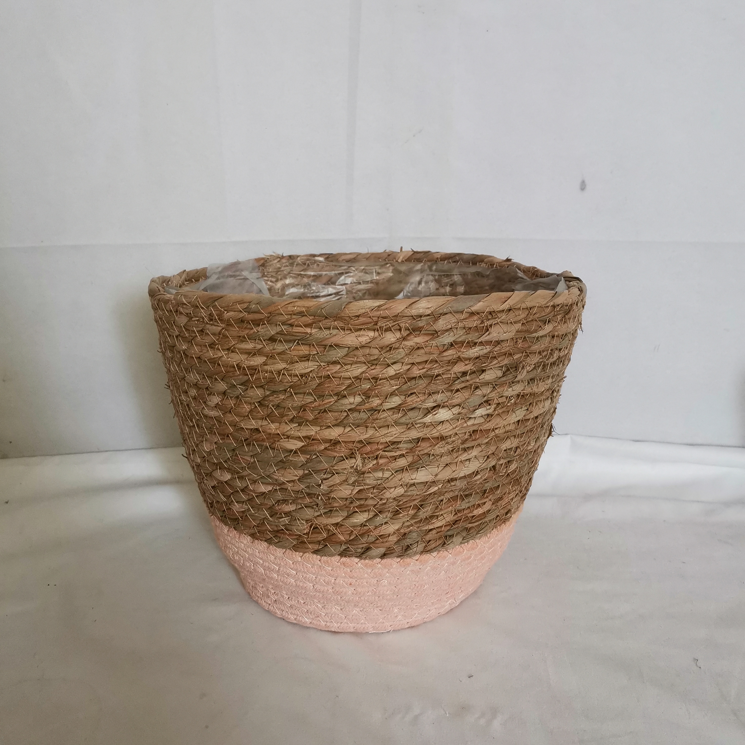 straw flower pot